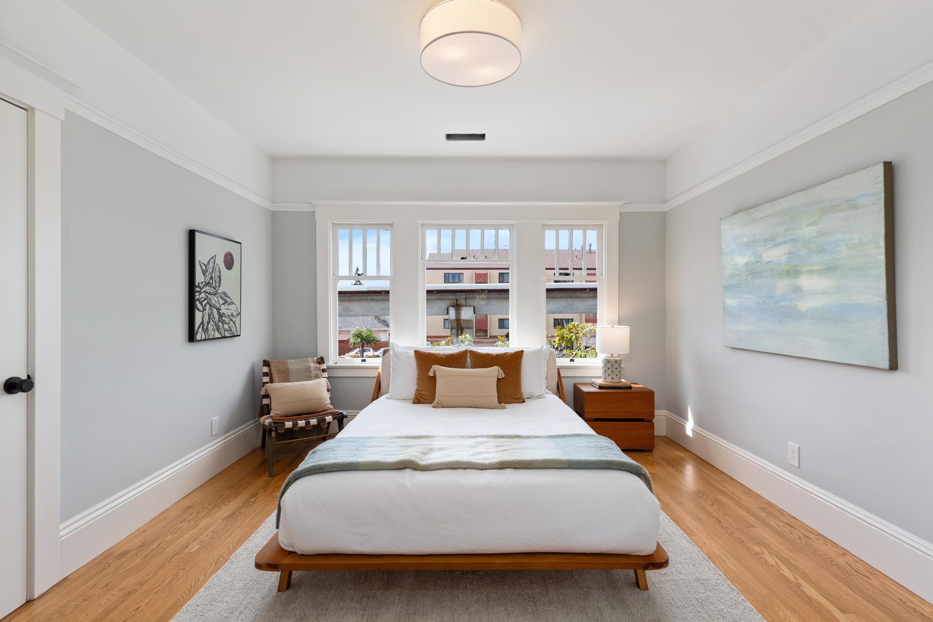 Detail Gallery Image 26 of 36 For 5914 Martin Luther King Jr Way, Oakland,  CA 94609 - 4 Beds | 3 Baths