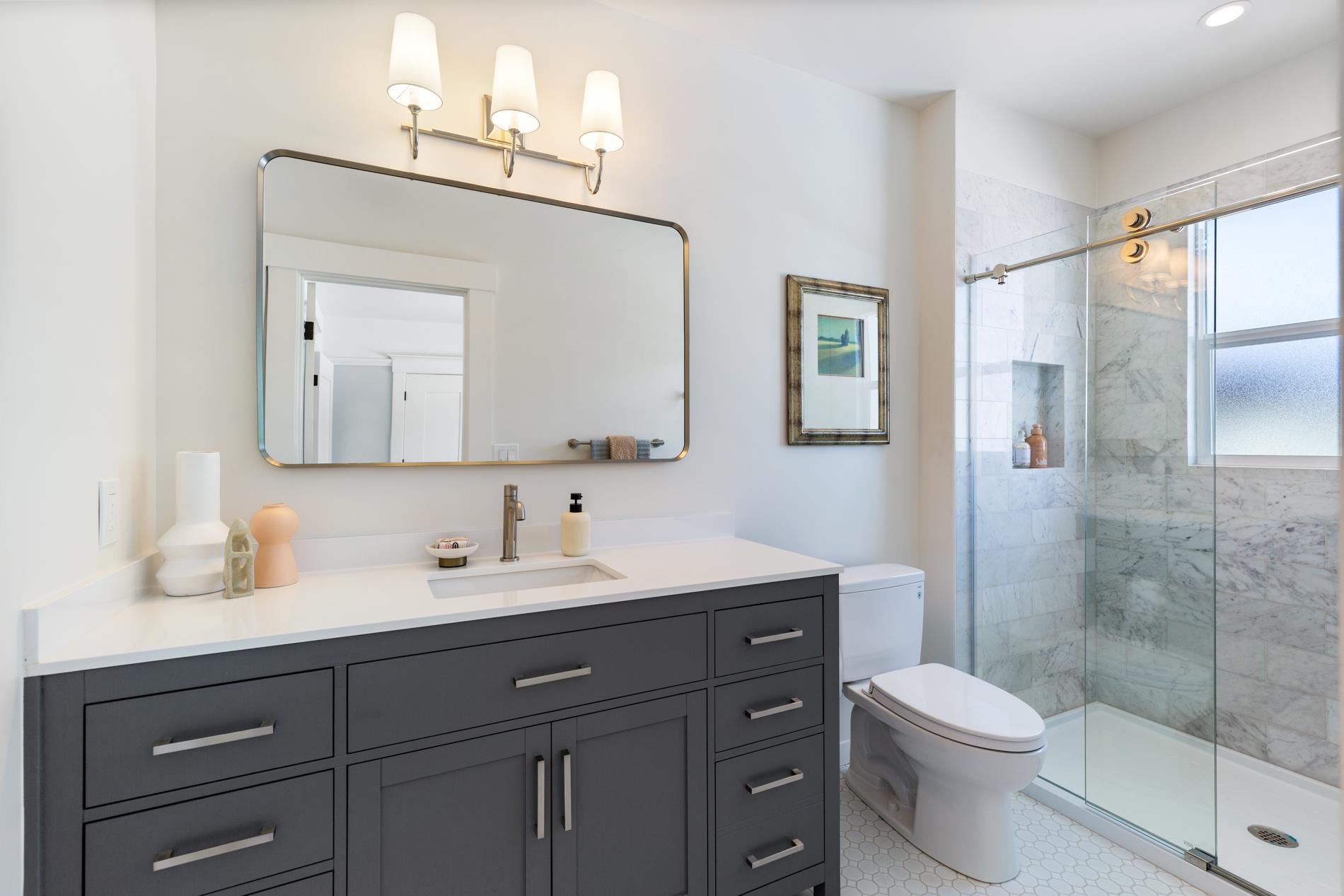 Detail Gallery Image 31 of 36 For 5914 Martin Luther King Jr Way, Oakland,  CA 94609 - 4 Beds | 3 Baths