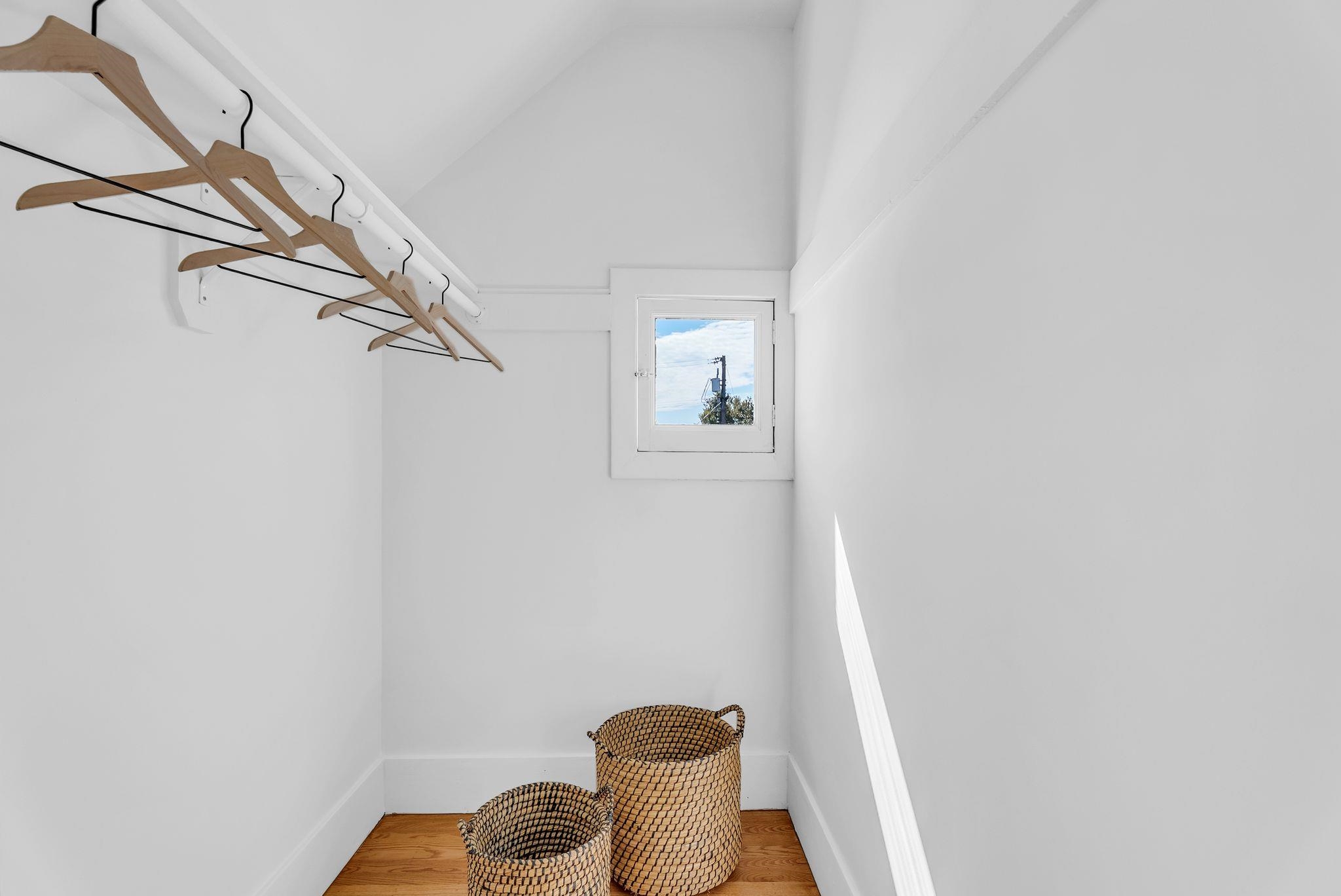 Detail Gallery Image 33 of 36 For 5914 Martin Luther King Jr Way, Oakland,  CA 94609 - 4 Beds | 3 Baths