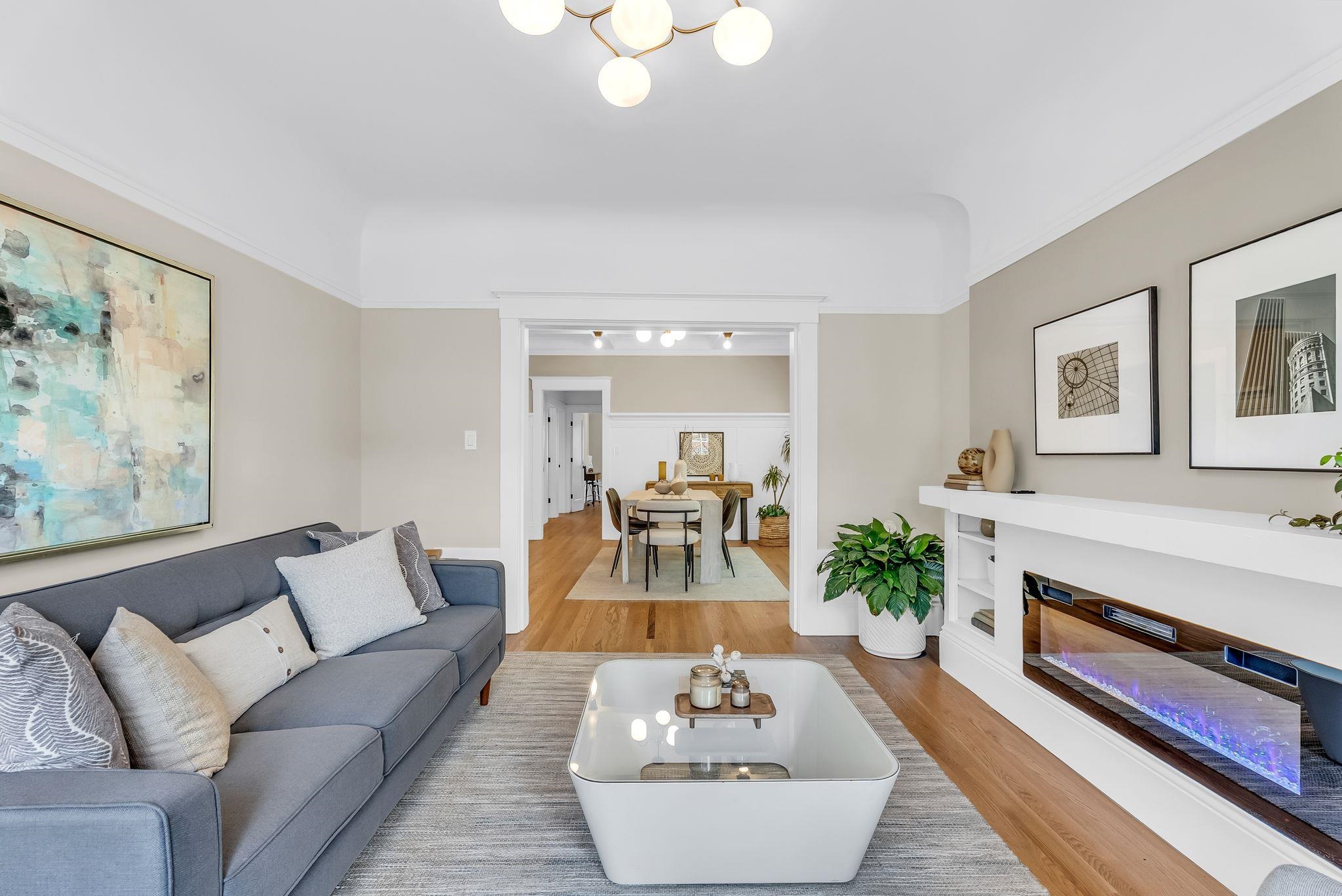 Detail Gallery Image 7 of 36 For 5914 Martin Luther King Jr Way, Oakland,  CA 94609 - 4 Beds | 3 Baths