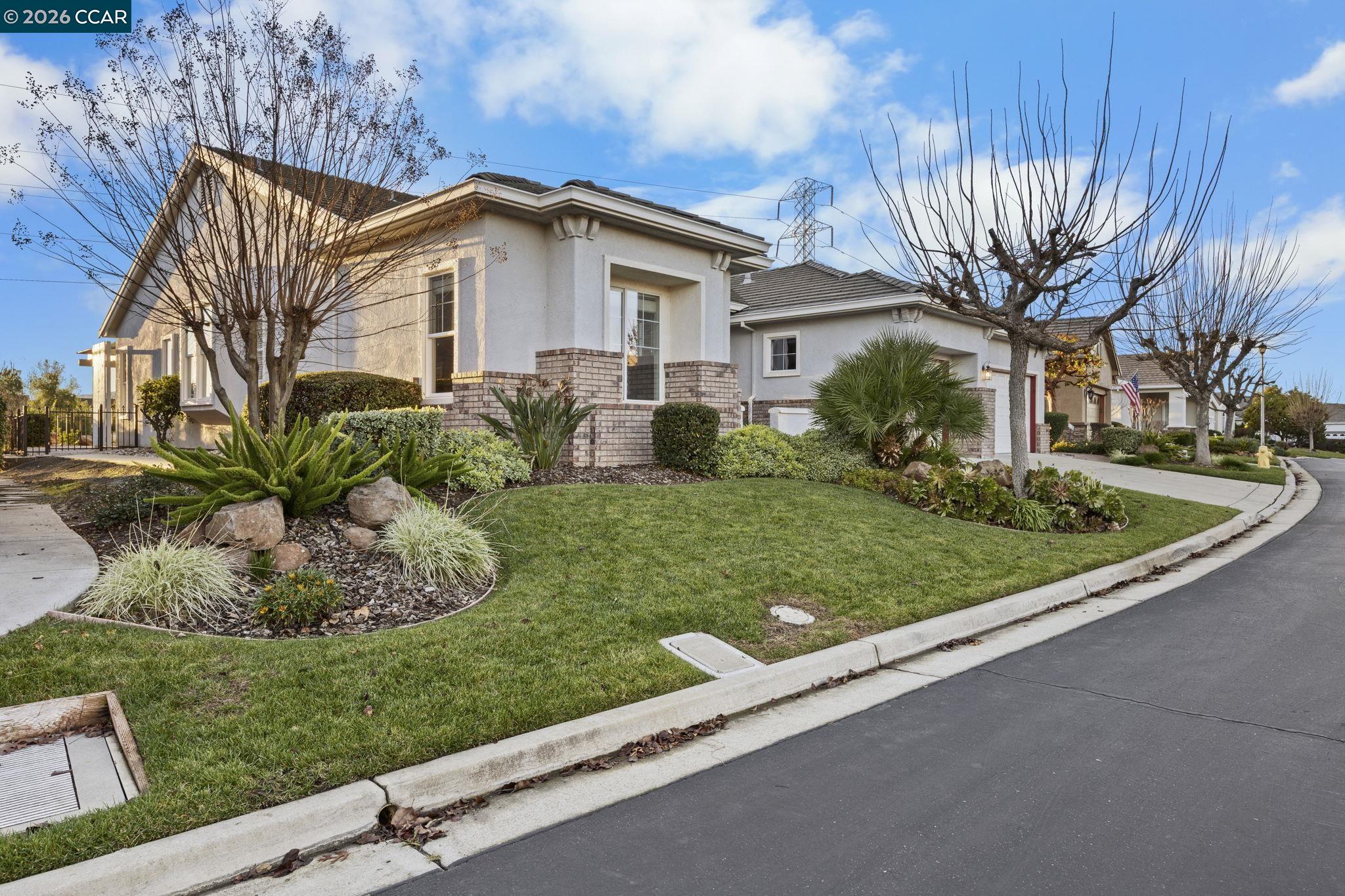 Detail Gallery Image 2 of 52 For 649 Baldwin Dr, Brentwood,  CA 94513 - 2 Beds | 2/1 Baths