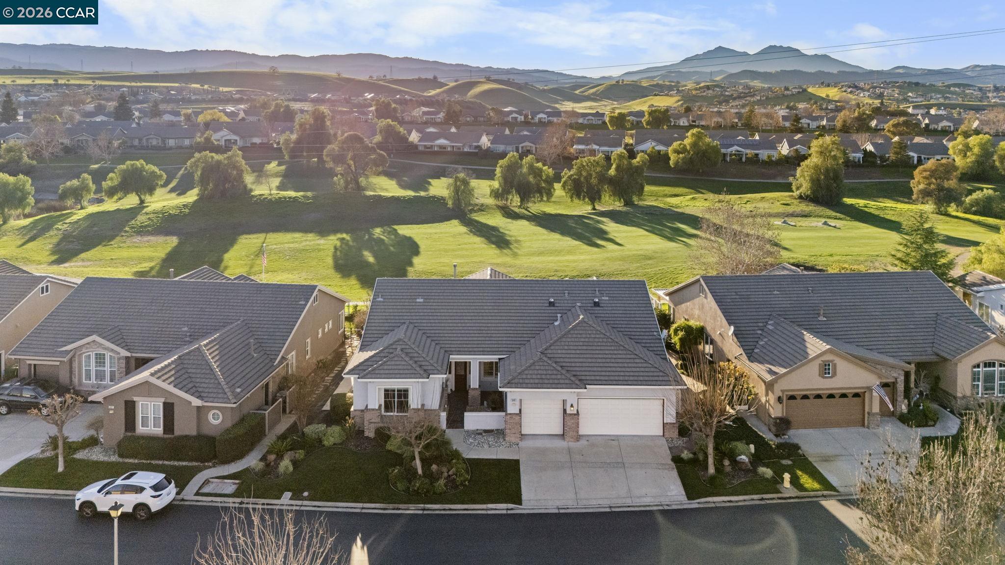 Detail Gallery Image 5 of 52 For 649 Baldwin Dr, Brentwood,  CA 94513 - 2 Beds | 2/1 Baths