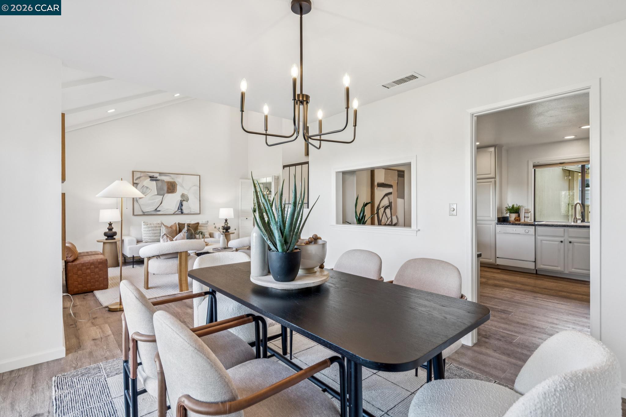 Photo #14: 41120362 Listing: Photo #14