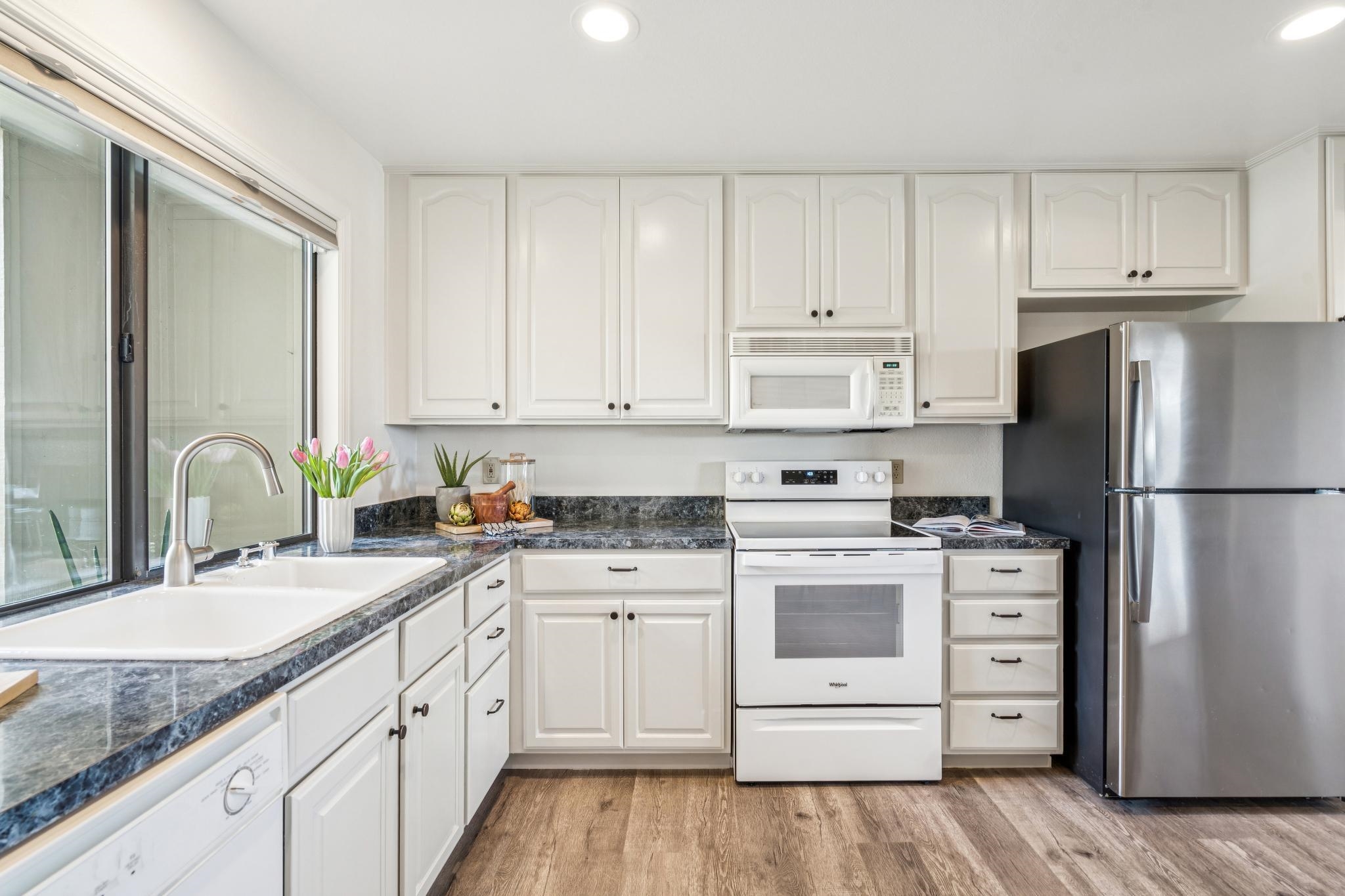 Detail Gallery Image 18 of 53 For 1500 Siskiyou Dr, Walnut Creek,  CA 94598 - 3 Beds | 2/1 Baths