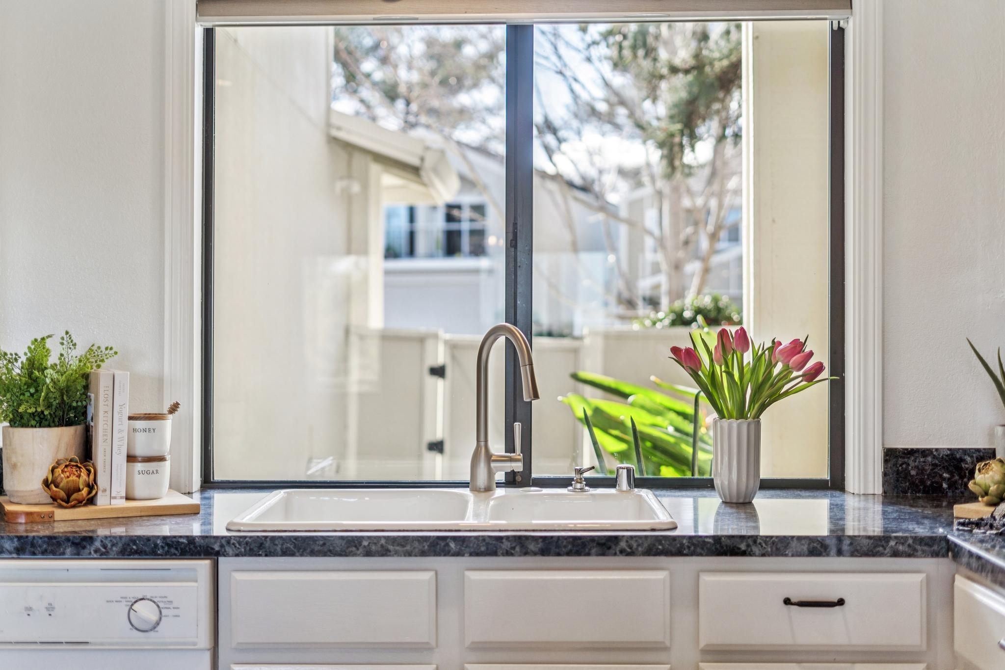 Detail Gallery Image 20 of 53 For 1500 Siskiyou Dr, Walnut Creek,  CA 94598 - 3 Beds | 2/1 Baths