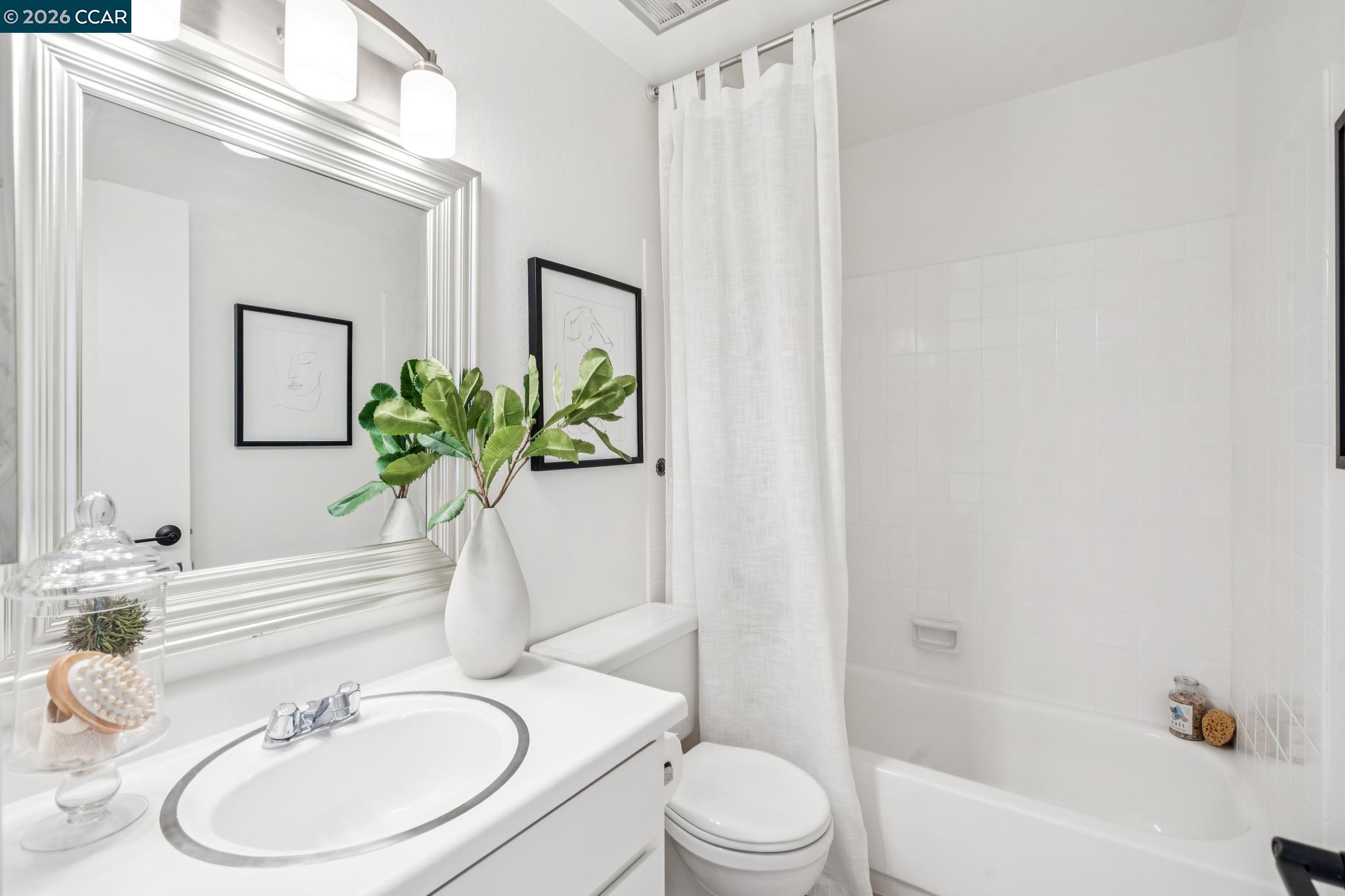 Photo #33: 41120362 Listing: Photo #33