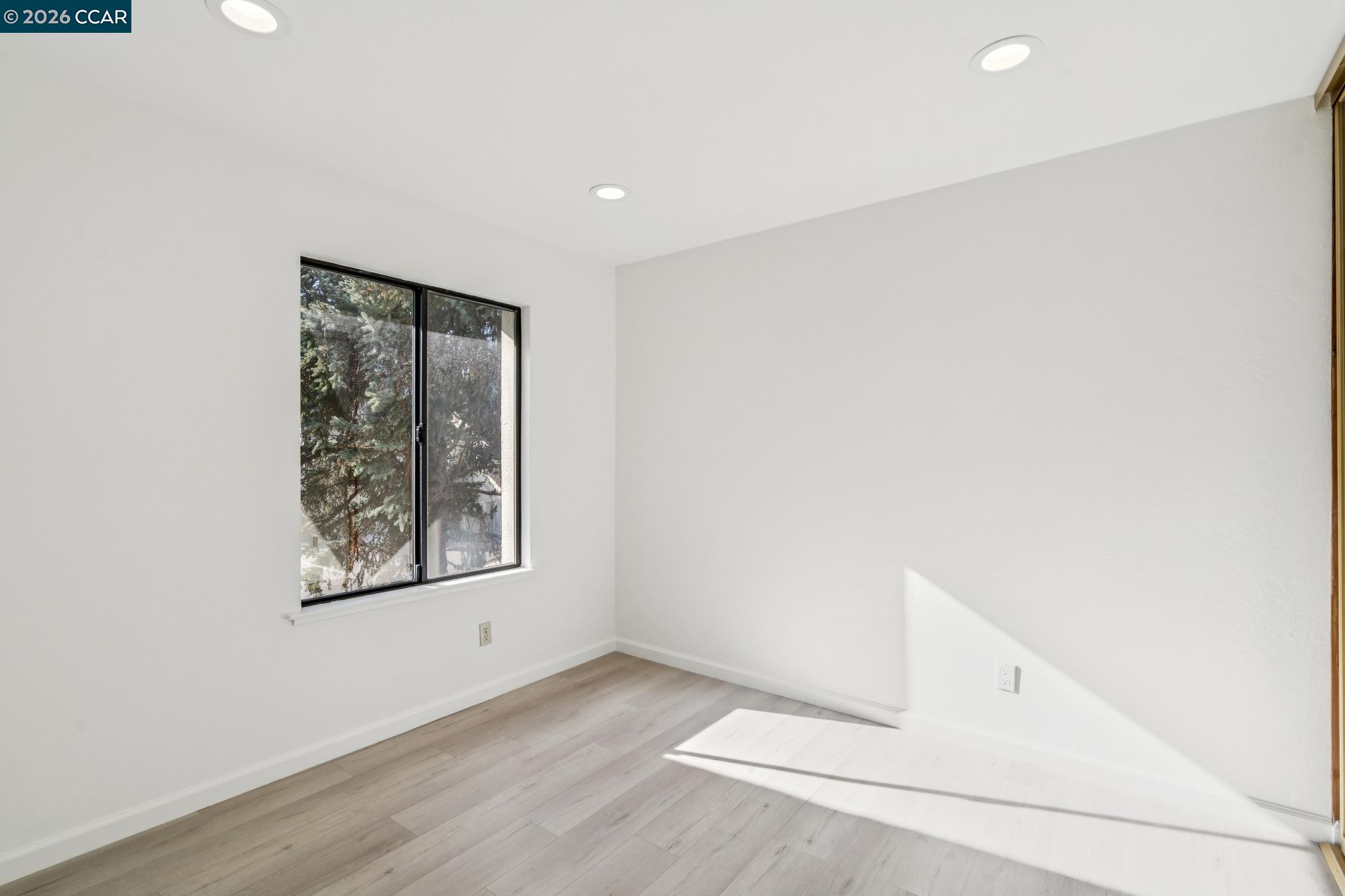 Photo #34: 41120362 Listing: Photo #34