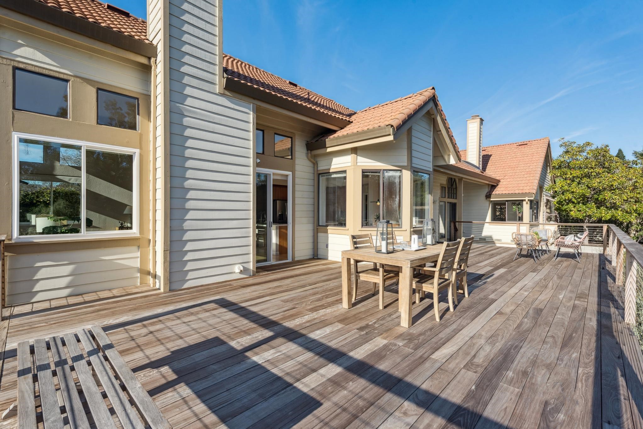 Detail Gallery Image 13 of 60 For 5121 Pinecrest Dr, Oakland,  CA 94605 - 4 Beds | 3 Baths