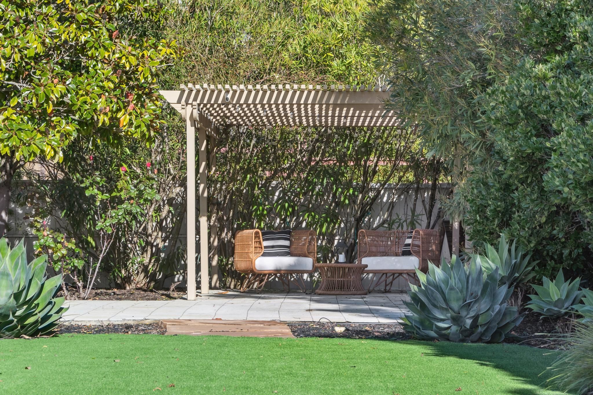 Detail Gallery Image 43 of 60 For 5121 Pinecrest Dr, Oakland,  CA 94605 - 4 Beds | 3 Baths