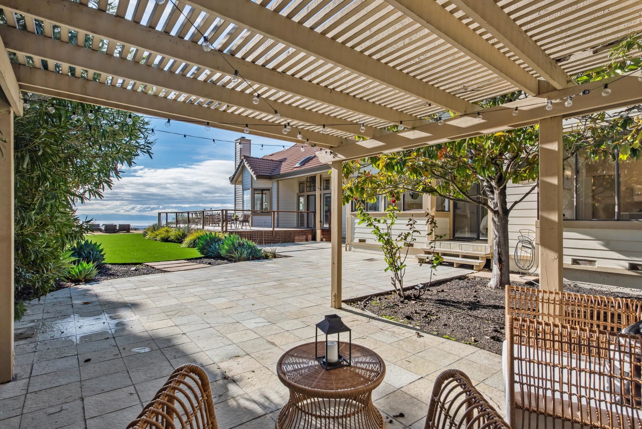 Detail Gallery Image 44 of 60 For 5121 Pinecrest Dr, Oakland,  CA 94605 - 4 Beds | 3 Baths