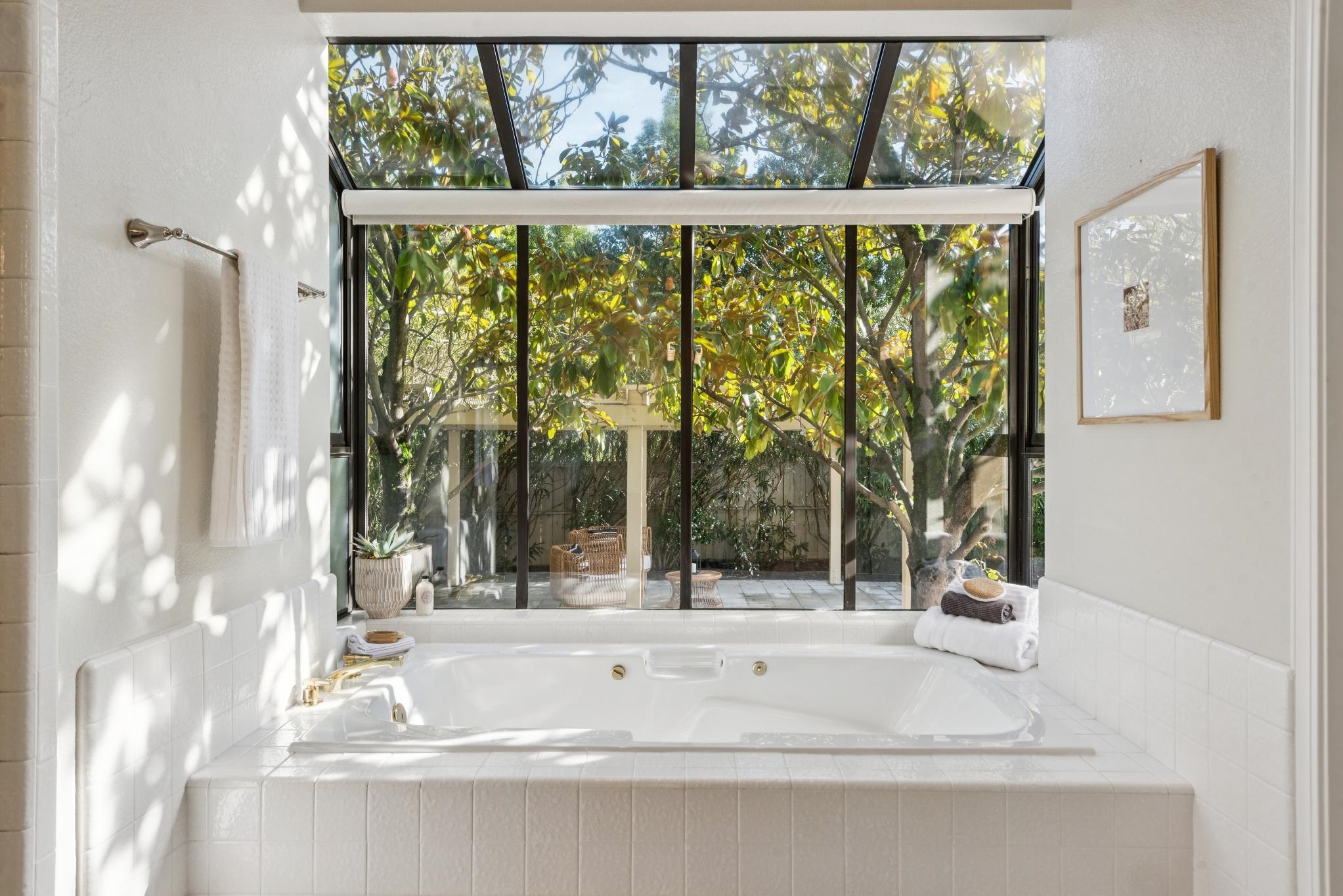 Detail Gallery Image 48 of 60 For 5121 Pinecrest Dr, Oakland,  CA 94605 - 4 Beds | 3 Baths