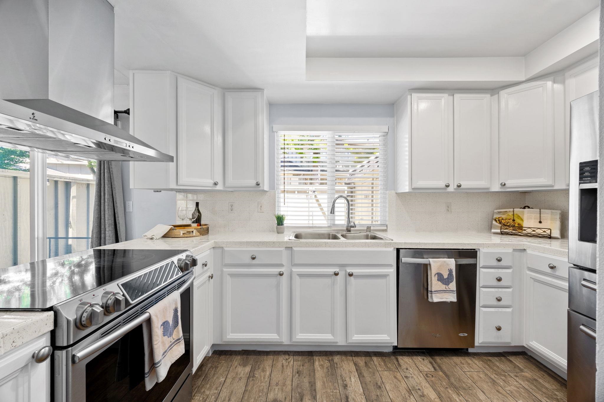 Detail Gallery Image 2 of 30 For 2749 Fountainhead Dr, San Ramon,  CA 94583 - 2 Beds | 1/1 Baths