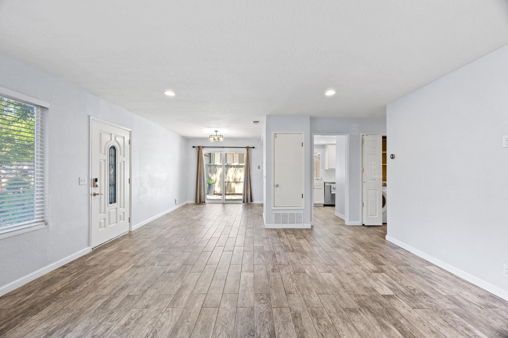 Detail Gallery Image 14 of 30 For 2749 Fountainhead Dr, San Ramon,  CA 94583 - 2 Beds | 1/1 Baths