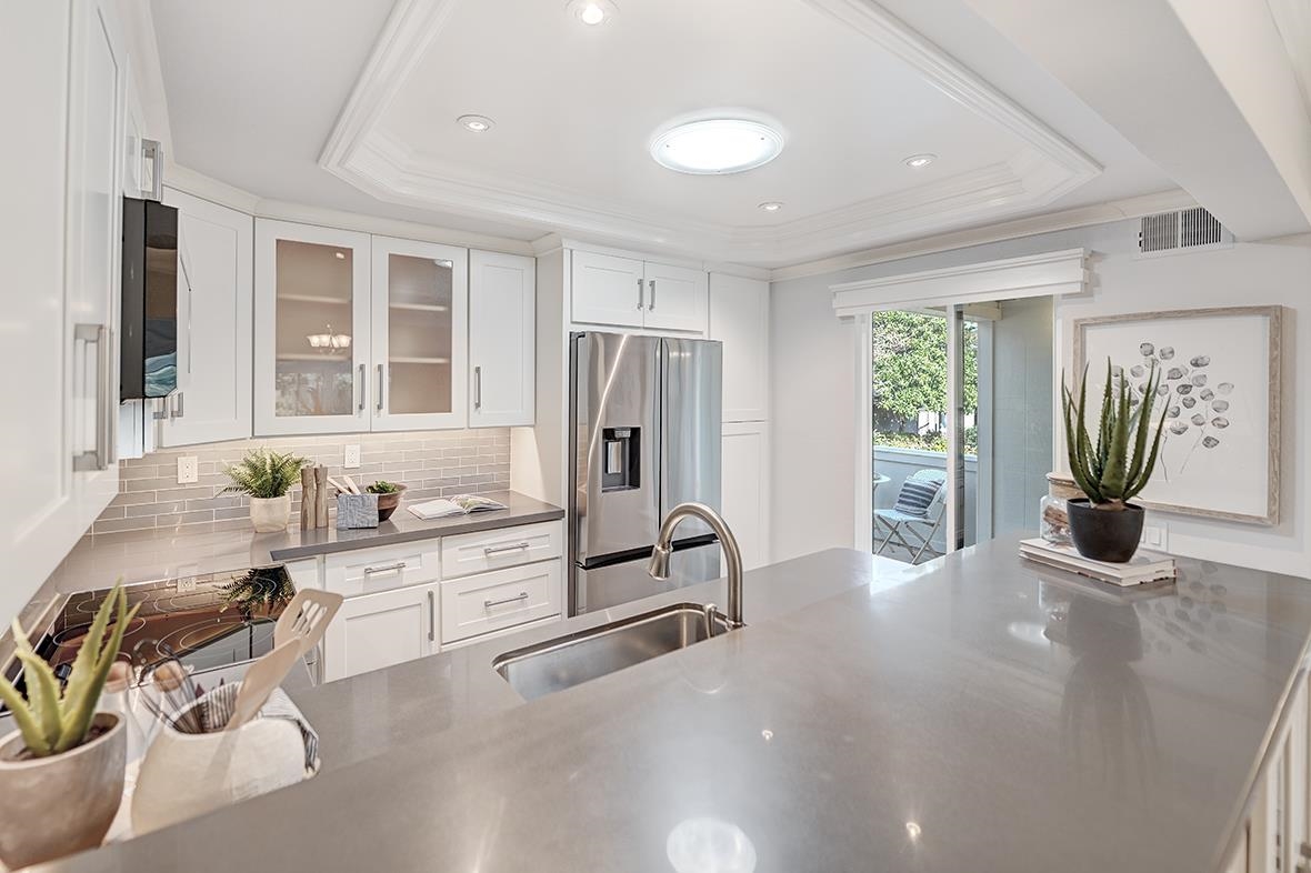 Detail Gallery Image 2 of 53 For 1708 Oakmont Dr #1,  Walnut Creek,  CA 94595 - 2 Beds | 1 Baths