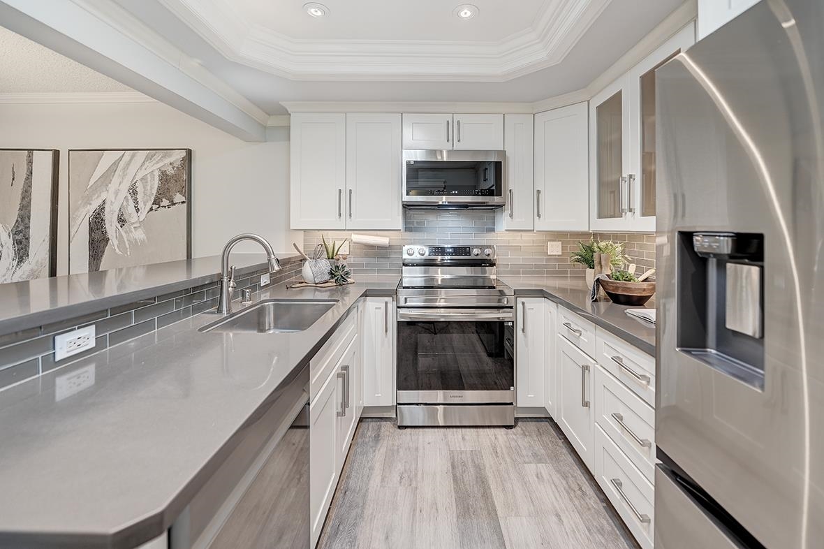 Detail Gallery Image 4 of 53 For 1708 Oakmont Dr #1,  Walnut Creek,  CA 94595 - 2 Beds | 1 Baths