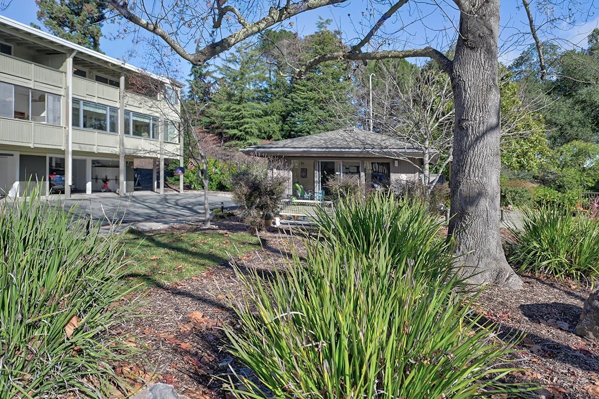 Detail Gallery Image 38 of 53 For 1708 Oakmont Dr #1,  Walnut Creek,  CA 94595 - 2 Beds | 1 Baths