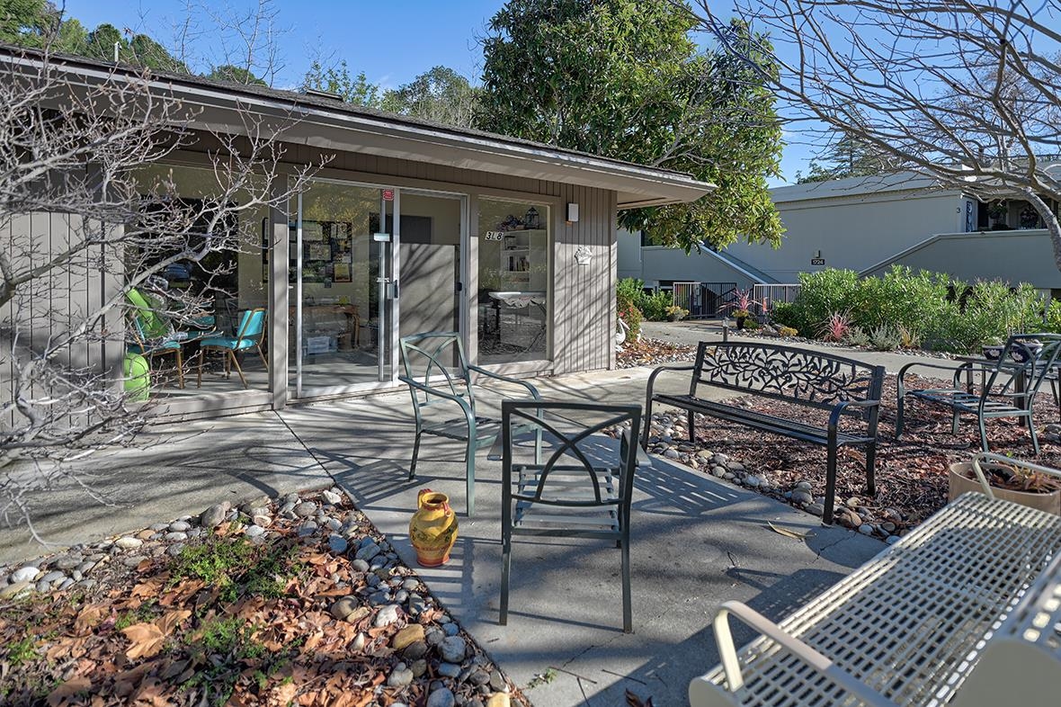 Detail Gallery Image 39 of 53 For 1708 Oakmont Dr #1,  Walnut Creek,  CA 94595 - 2 Beds | 1 Baths