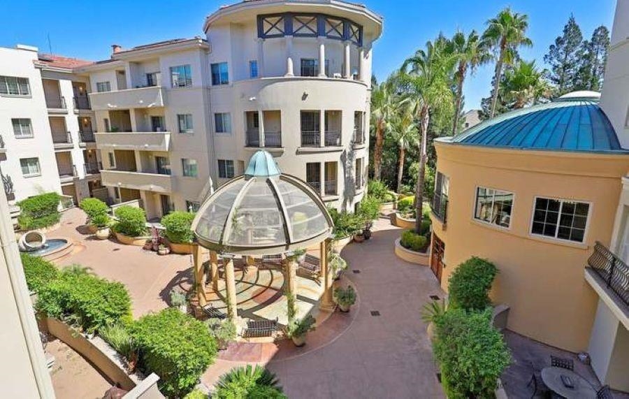 Front Image Thumbnail for CC41120372