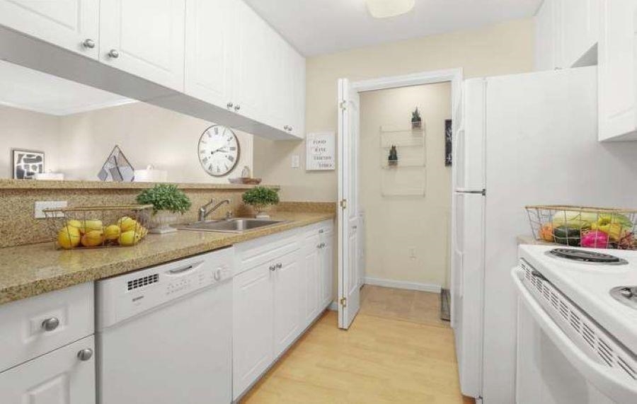 Detail Gallery Image 9 of 20 For 1315 Alma Ave #331,  Walnut Creek,  CA 94596 - 1 Beds | 1 Baths