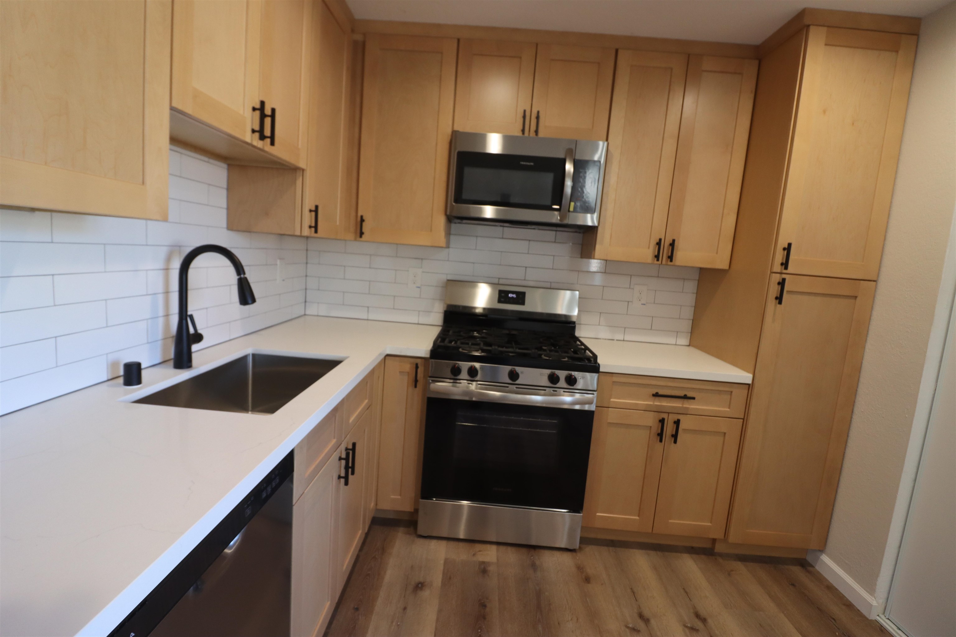 Photo #5: 41120373 Listing: Photo #5