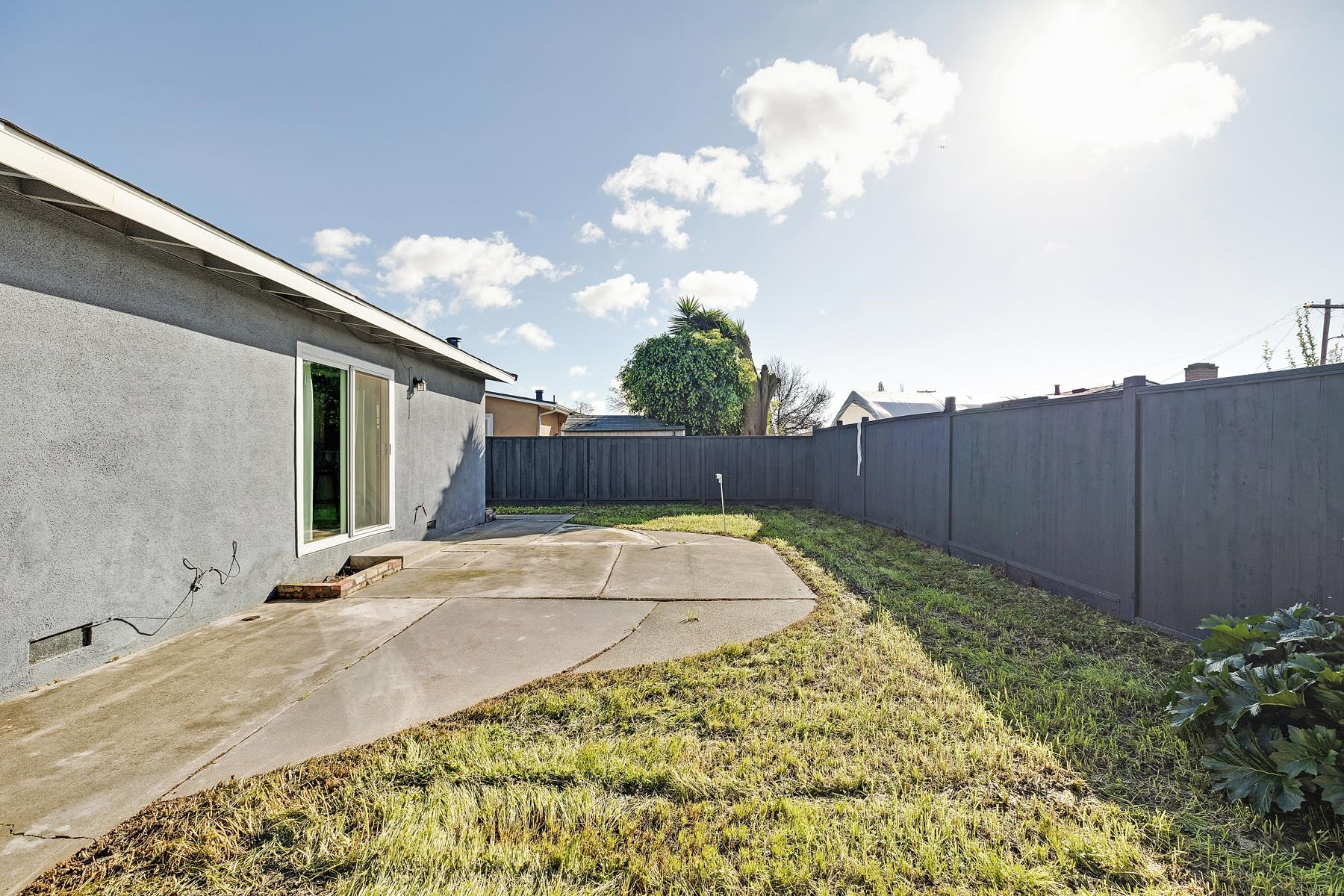 Detail Gallery Image 16 of 46 For 28477 Coleridge Ave, Hayward,  CA 94544 - 3 Beds | 2 Baths