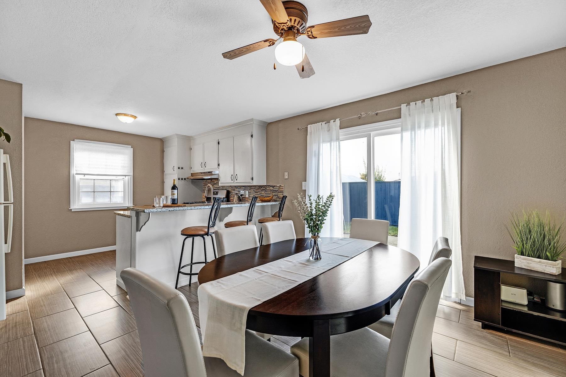 Detail Gallery Image 23 of 46 For 28477 Coleridge Ave, Hayward,  CA 94544 - 3 Beds | 2 Baths