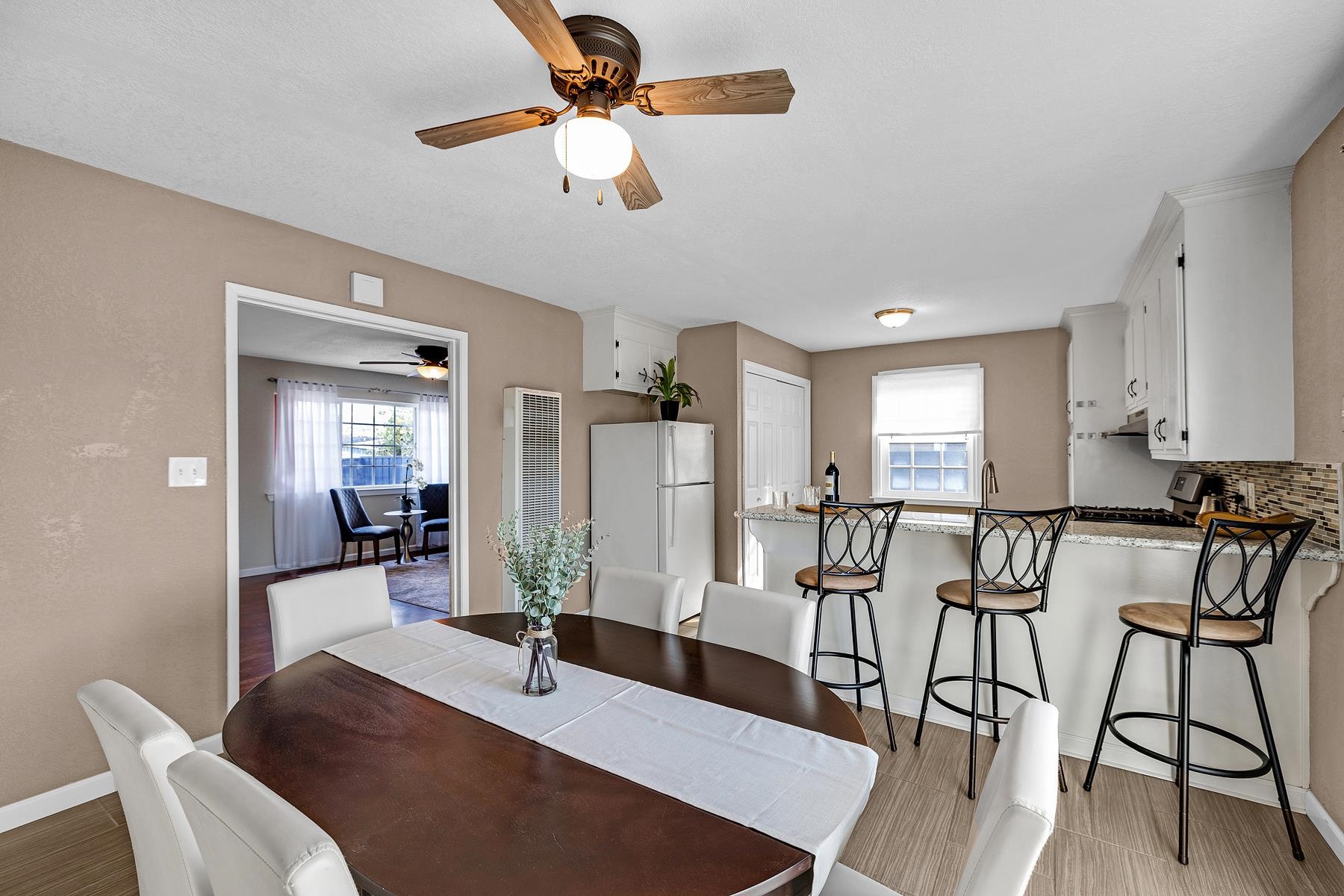 Detail Gallery Image 24 of 46 For 28477 Coleridge Ave, Hayward,  CA 94544 - 3 Beds | 2 Baths