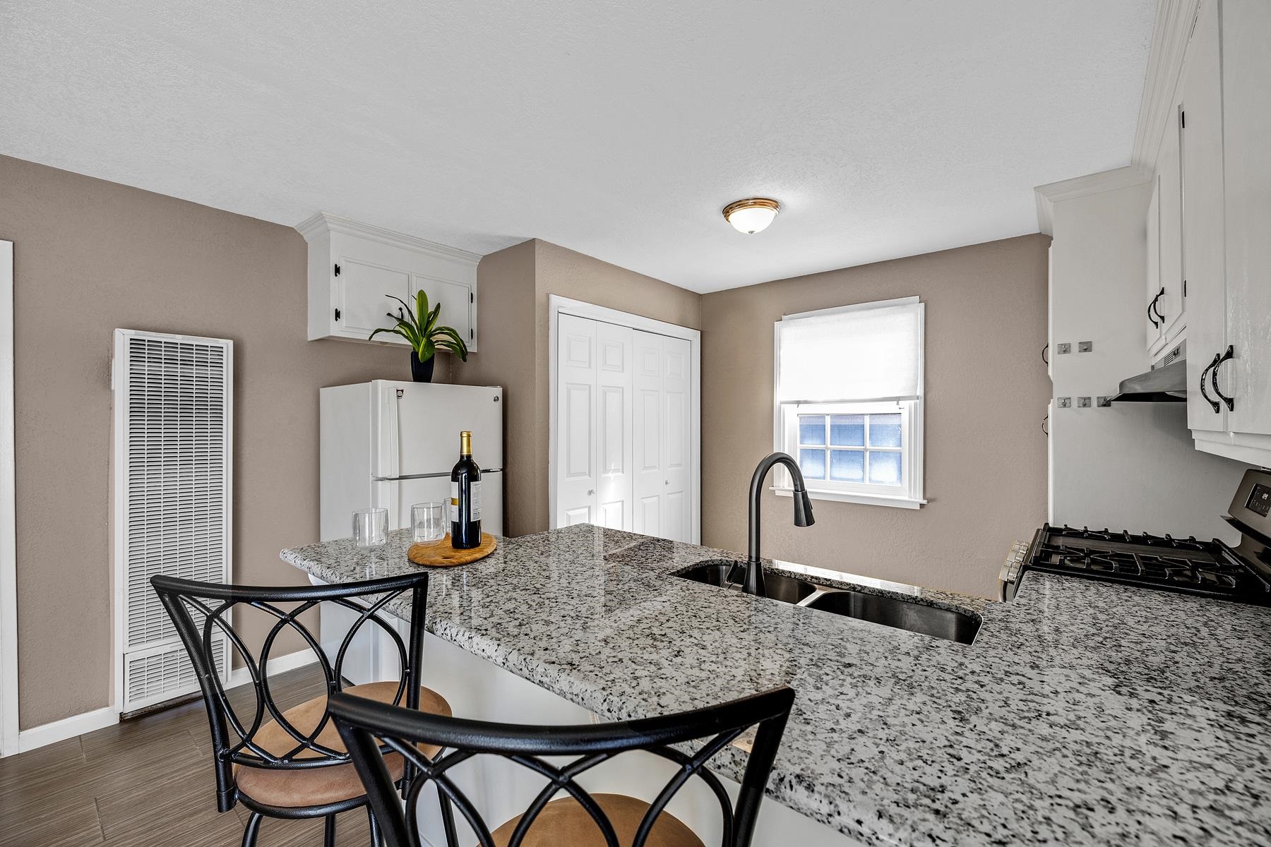 Detail Gallery Image 25 of 46 For 28477 Coleridge Ave, Hayward,  CA 94544 - 3 Beds | 2 Baths