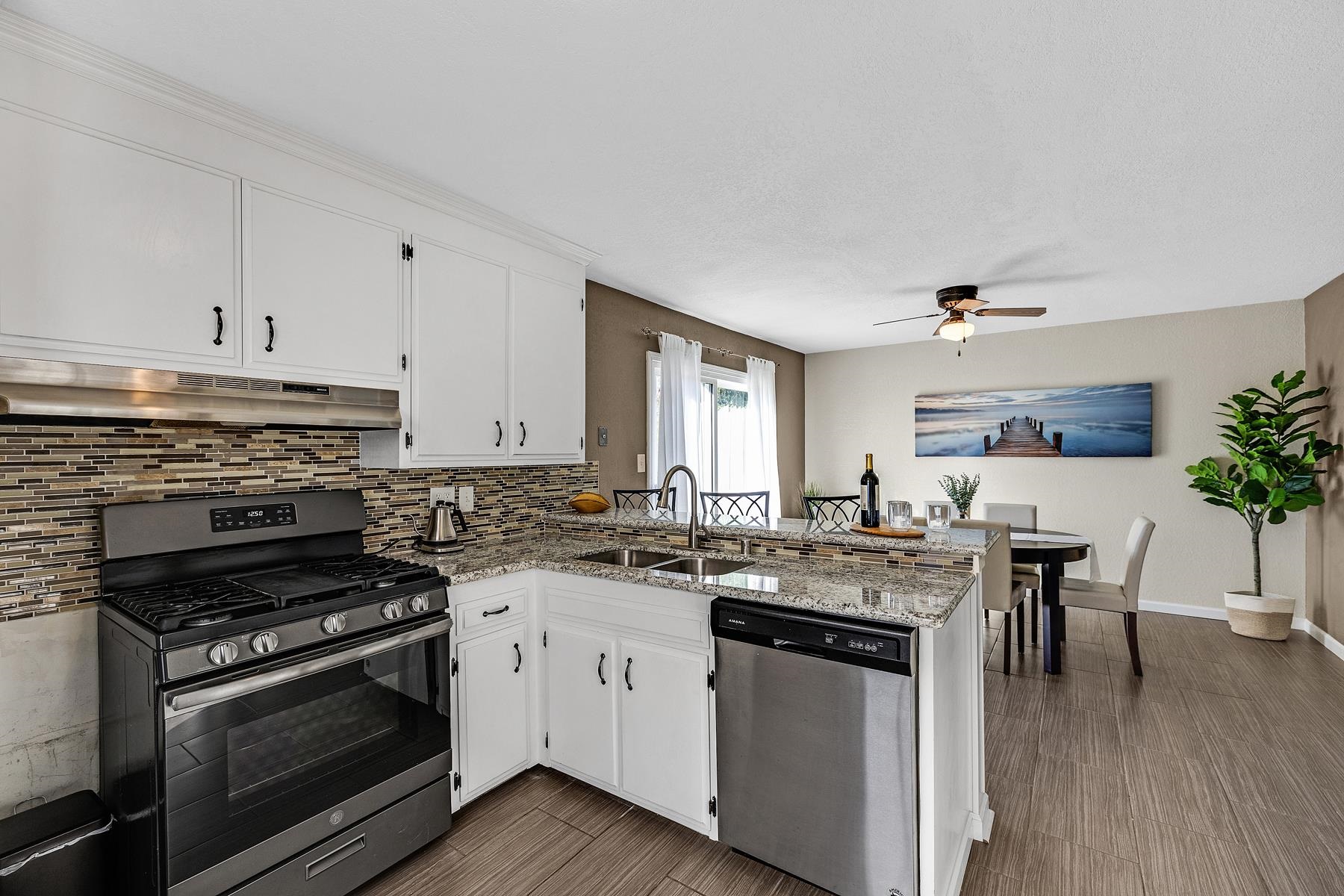 Detail Gallery Image 30 of 46 For 28477 Coleridge Ave, Hayward,  CA 94544 - 3 Beds | 2 Baths