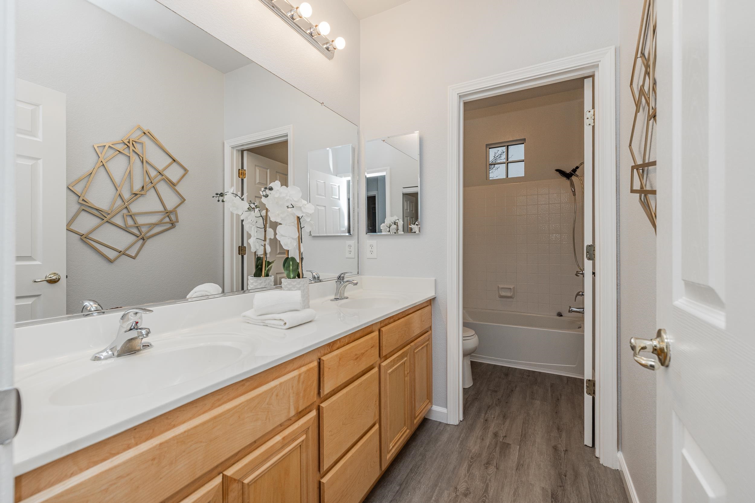 Detail Gallery Image 22 of 35 For 232 Kelley Mist Ln, Tracy,  CA 95377 - 4 Beds | 3 Baths