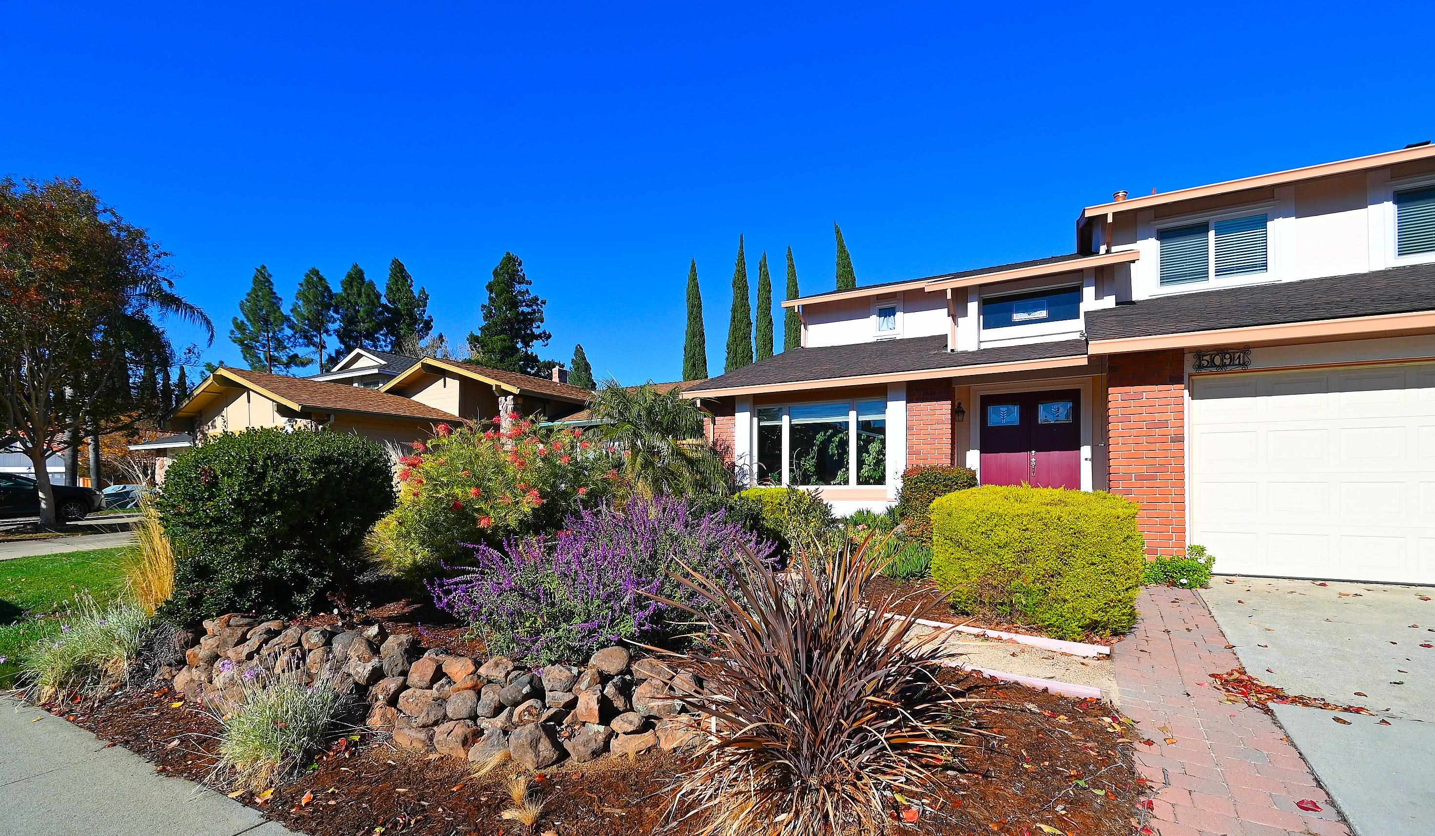 Detail Gallery Image 5 of 47 For 5091 Saint Celestine Court, Concord,  CA 94521 - 4 Beds | 2/1 Baths