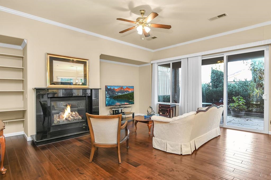 Detail Gallery Image 4 of 41 For 1215 Alderman Ln, Brentwood,  CA 94513 - 2 Beds | 2 Baths