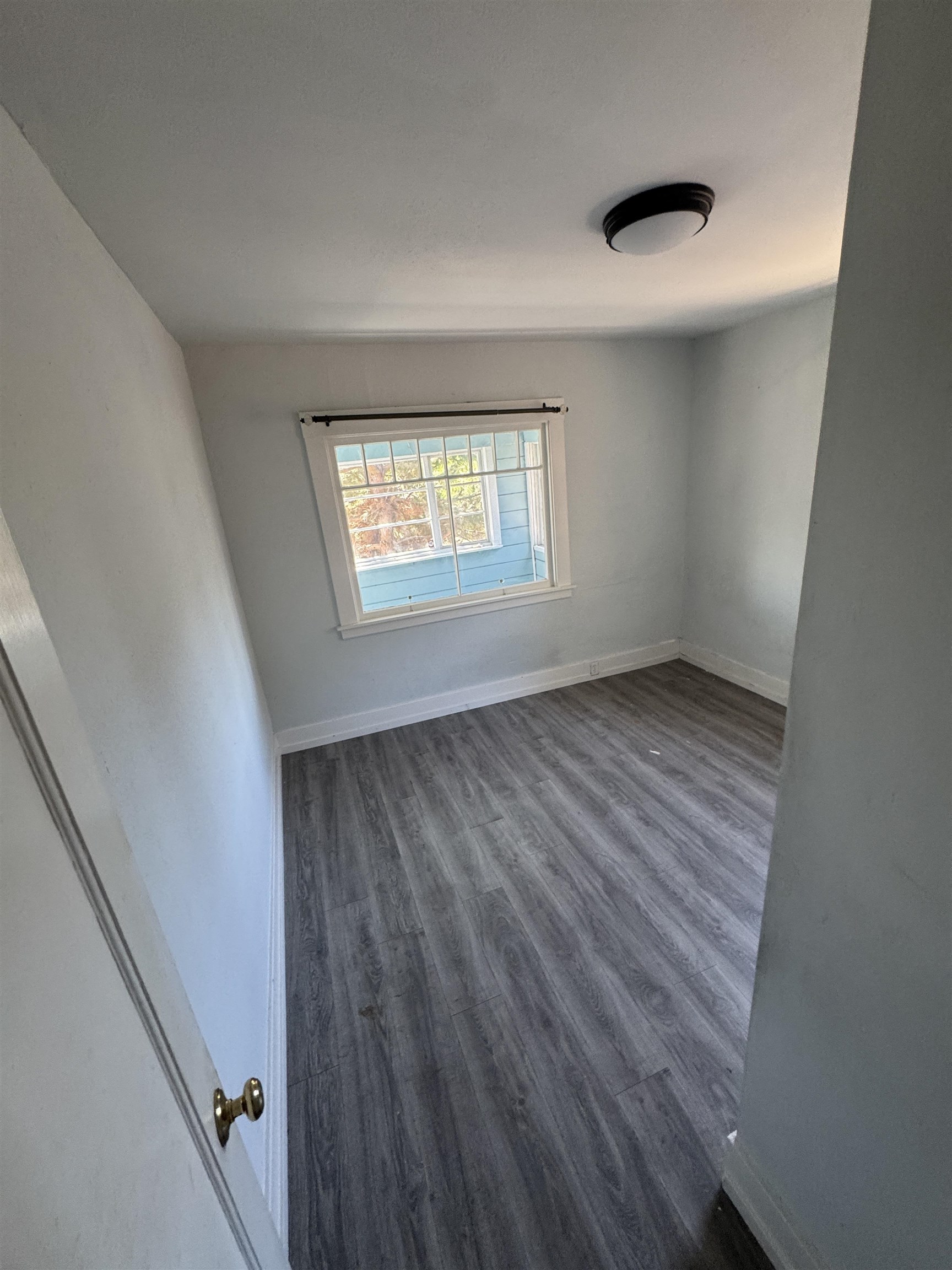 Detail Gallery Image 3 of 15 For 6440 Sunnymere, Oakland,  CA 94605 - 4 Beds | 3 Baths