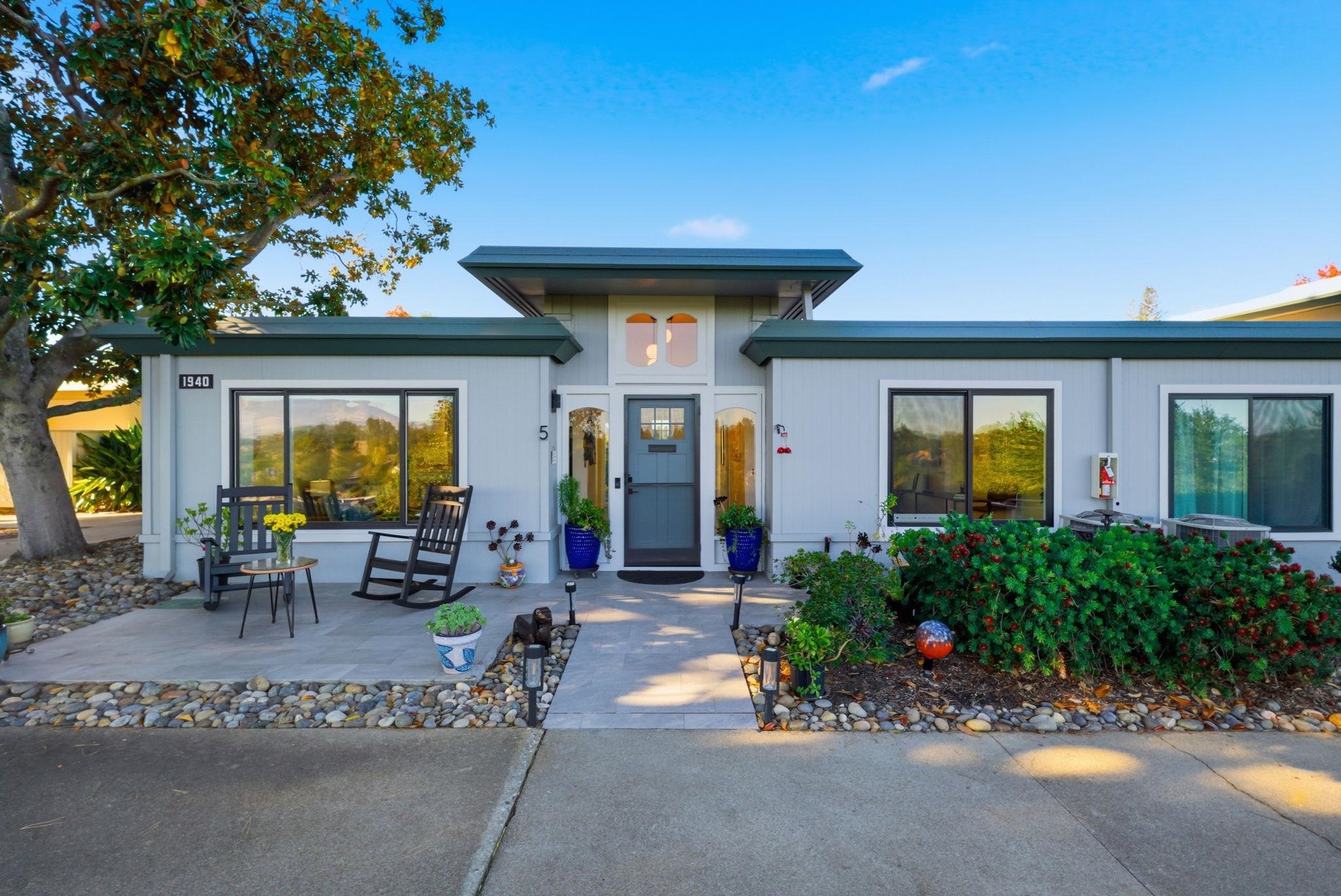 Photo #3: 41120391 Listing: Photo #3