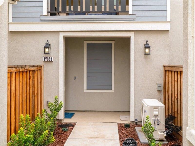 Front Image Thumbnail for BE41120396