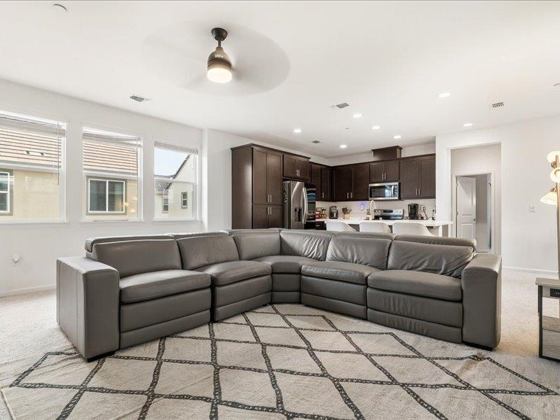 Detail Gallery Image 12 of 40 For 17353 Morning View Drive, Lathrop,  CA 95330 - 3 Beds | 2 Baths