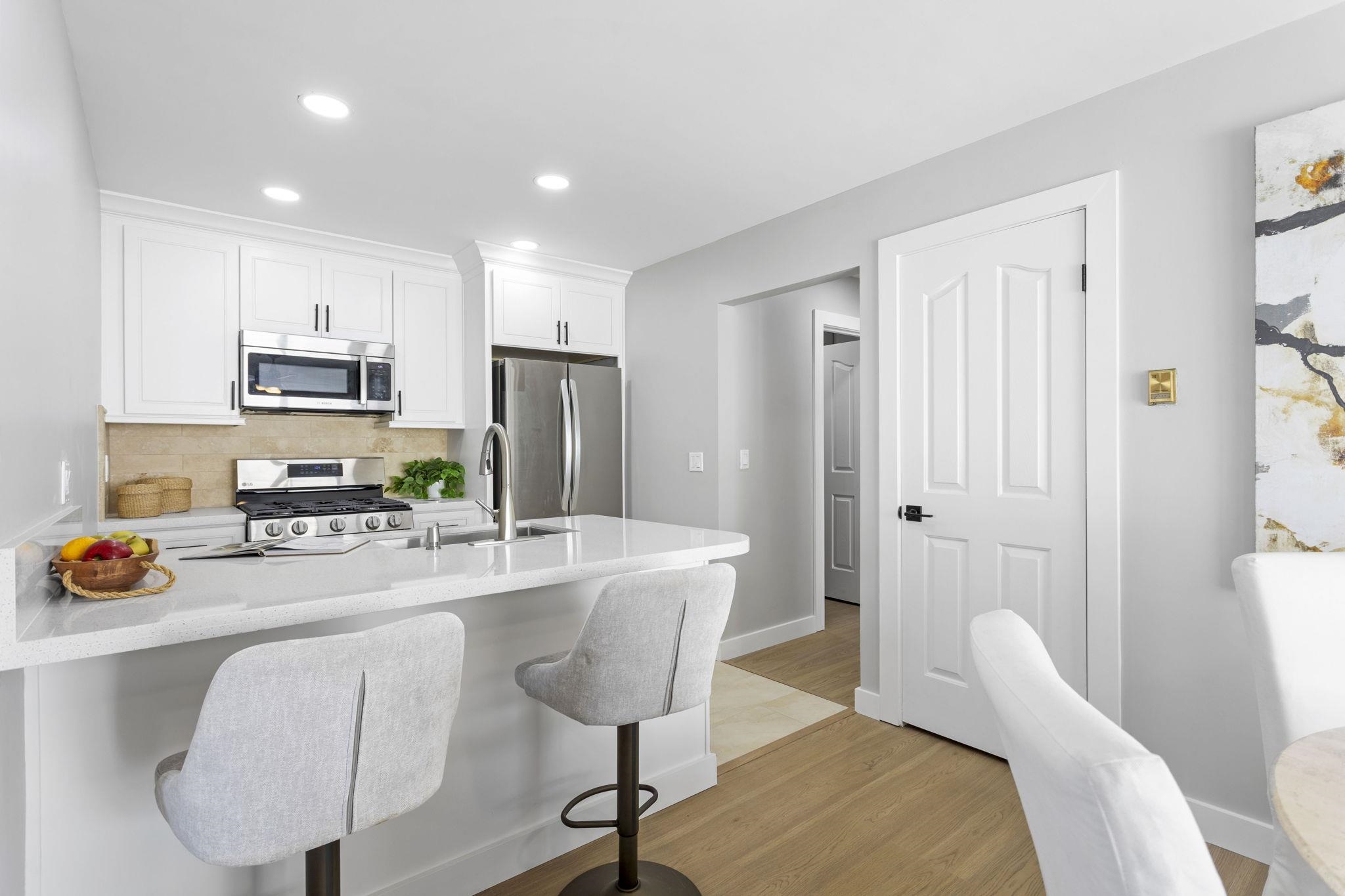 Detail Gallery Image 9 of 25 For 33169 Lake Oneida St, Fremont,  CA 94555 - 2 Beds | 1 Baths