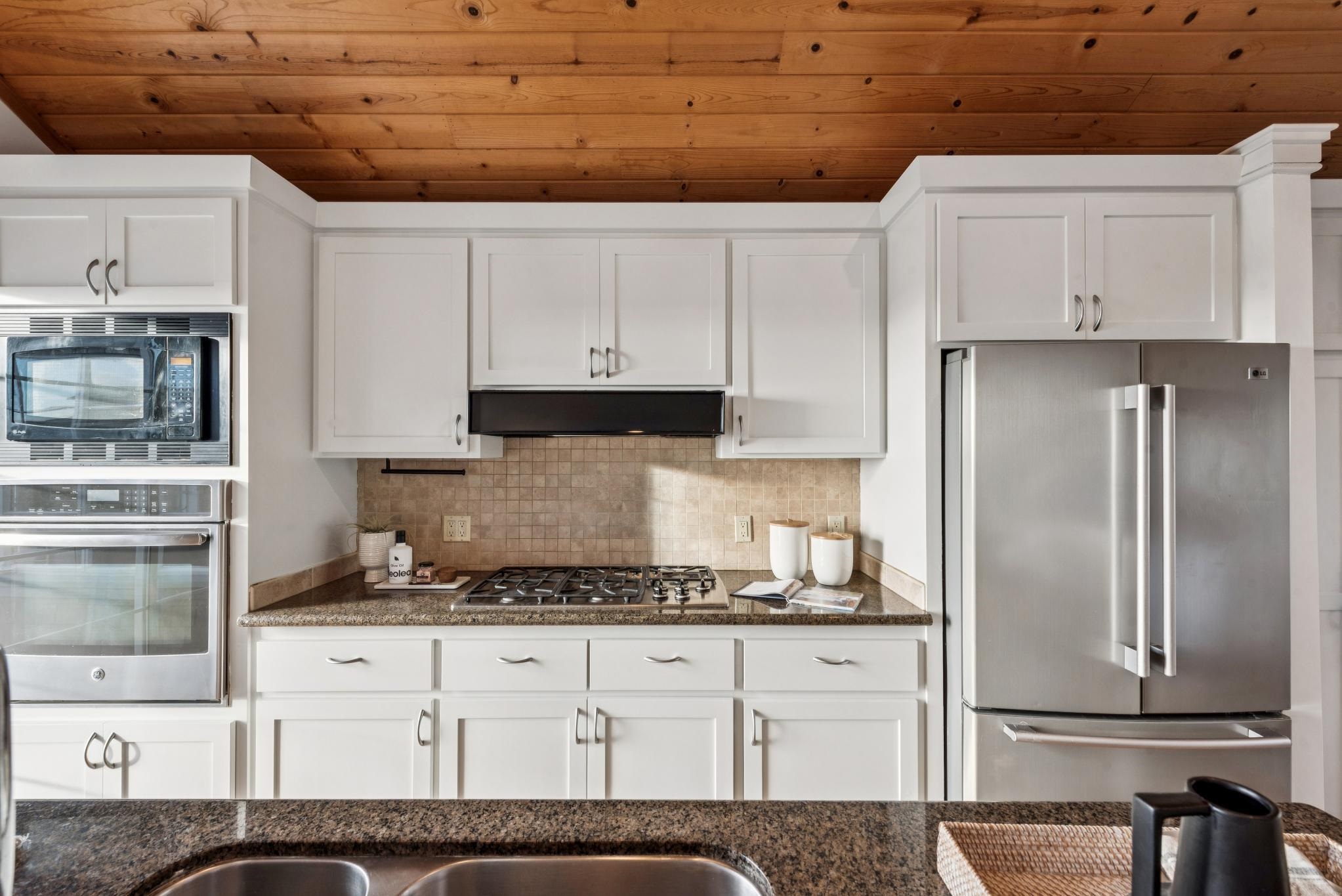 Detail Gallery Image 17 of 60 For 4623 Davenport Ave, Oakland,  CA 94619 - 3 Beds | 2 Baths