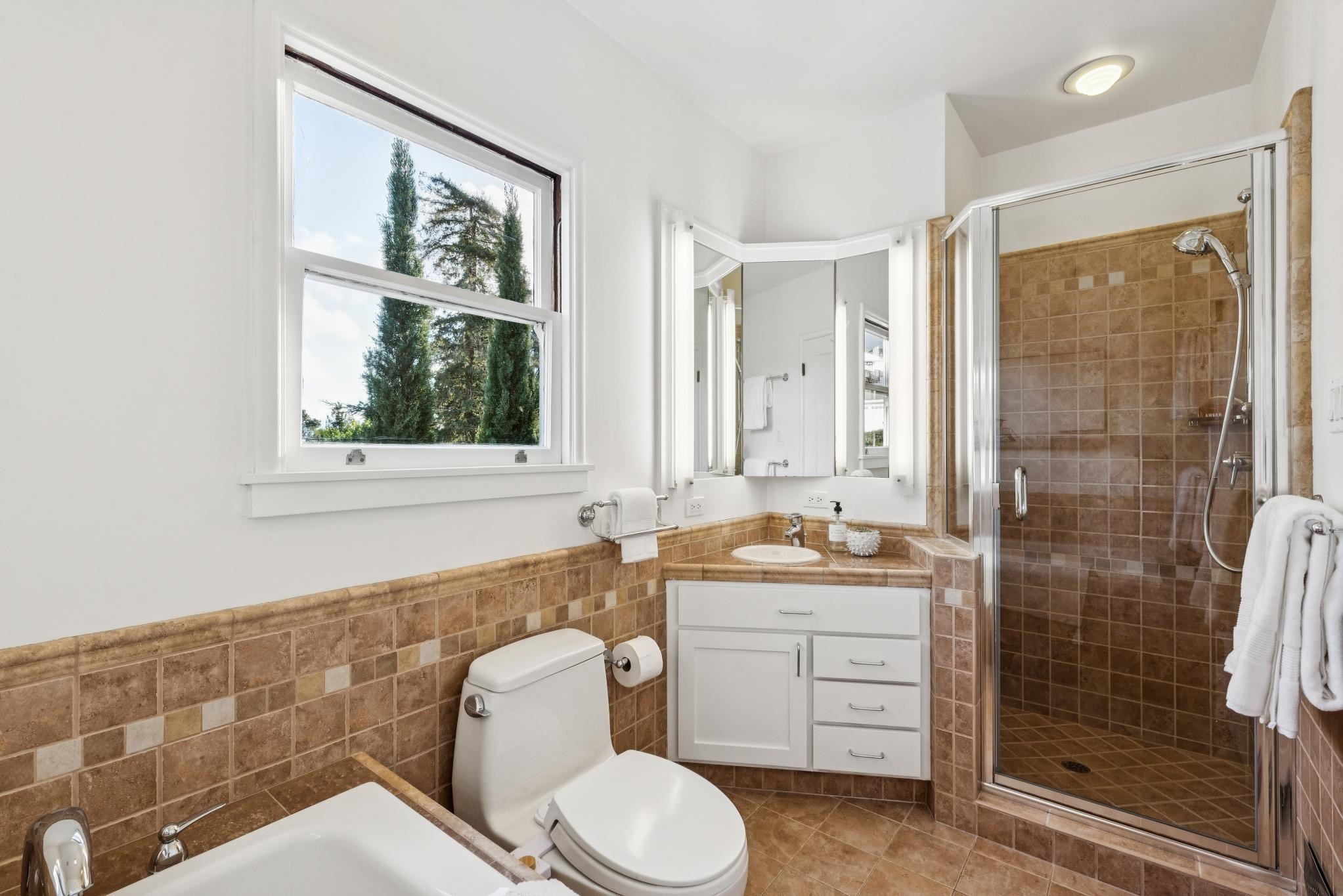 Detail Gallery Image 32 of 60 For 4623 Davenport Ave, Oakland,  CA 94619 - 3 Beds | 2 Baths