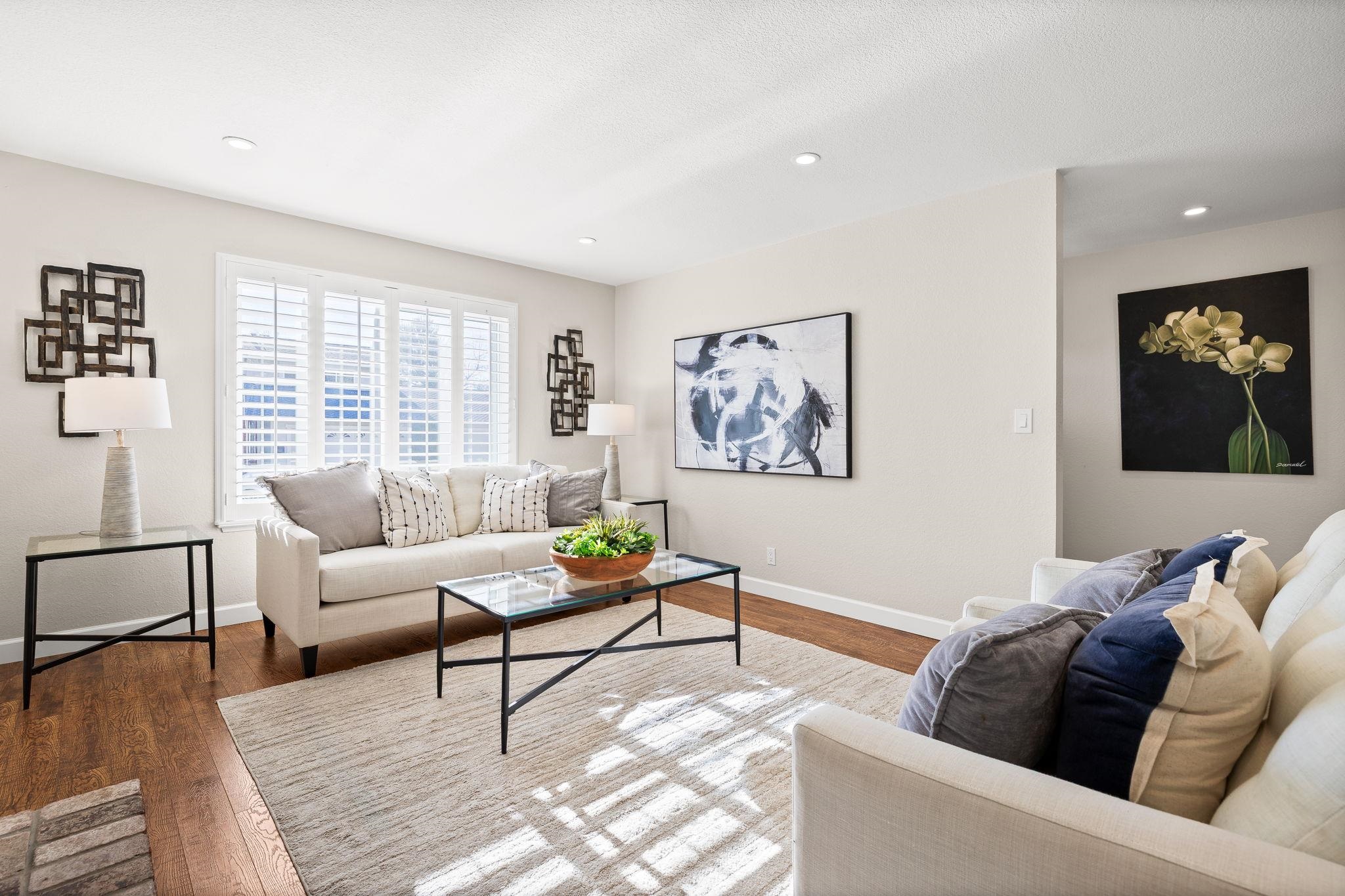 Detail Gallery Image 2 of 30 For 2114 Londonderry Ct, Walnut Creek,  CA 94596 - 3 Beds | 2 Baths