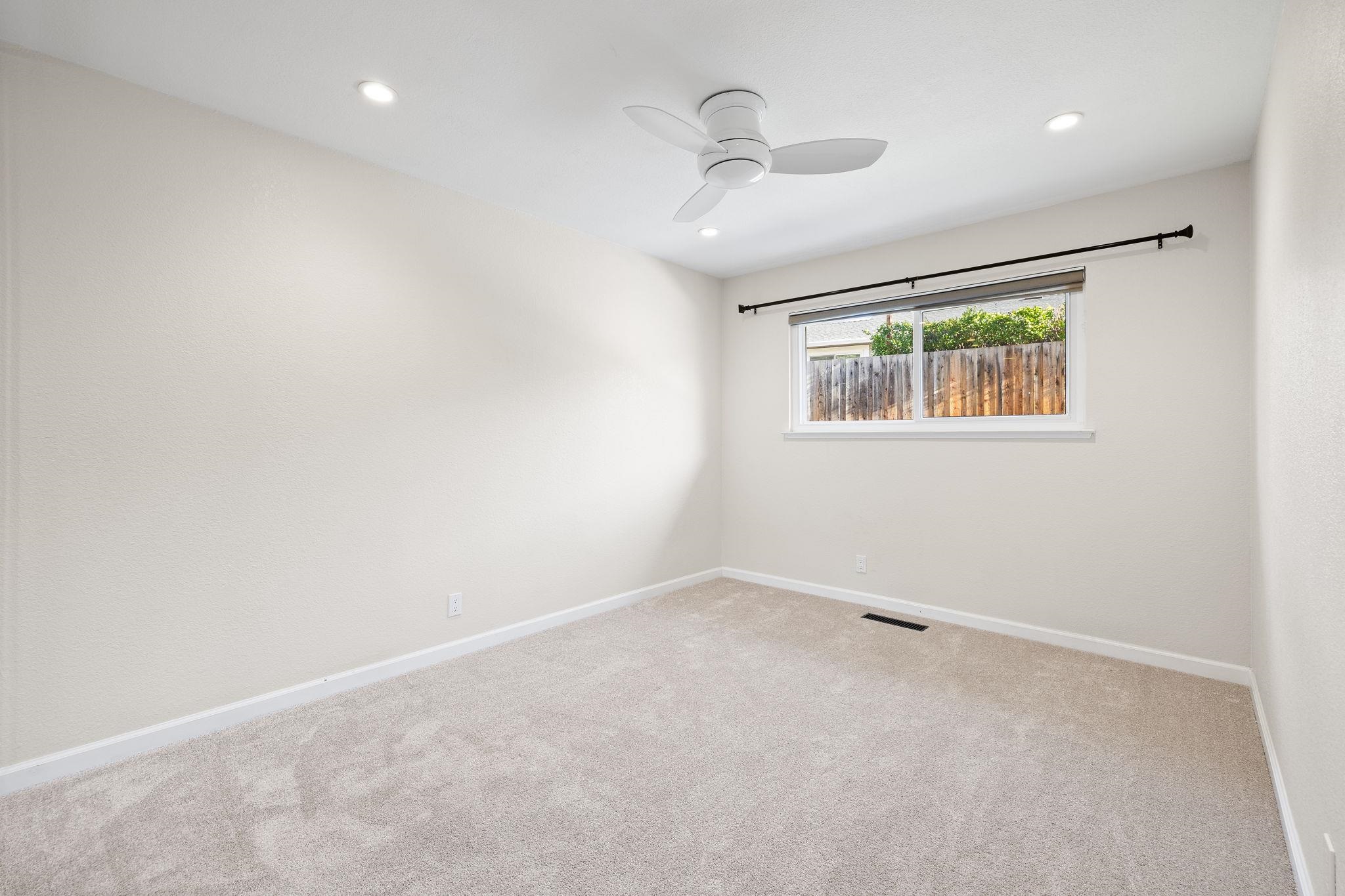 Detail Gallery Image 18 of 30 For 2114 Londonderry Ct, Walnut Creek,  CA 94596 - 3 Beds | 2 Baths