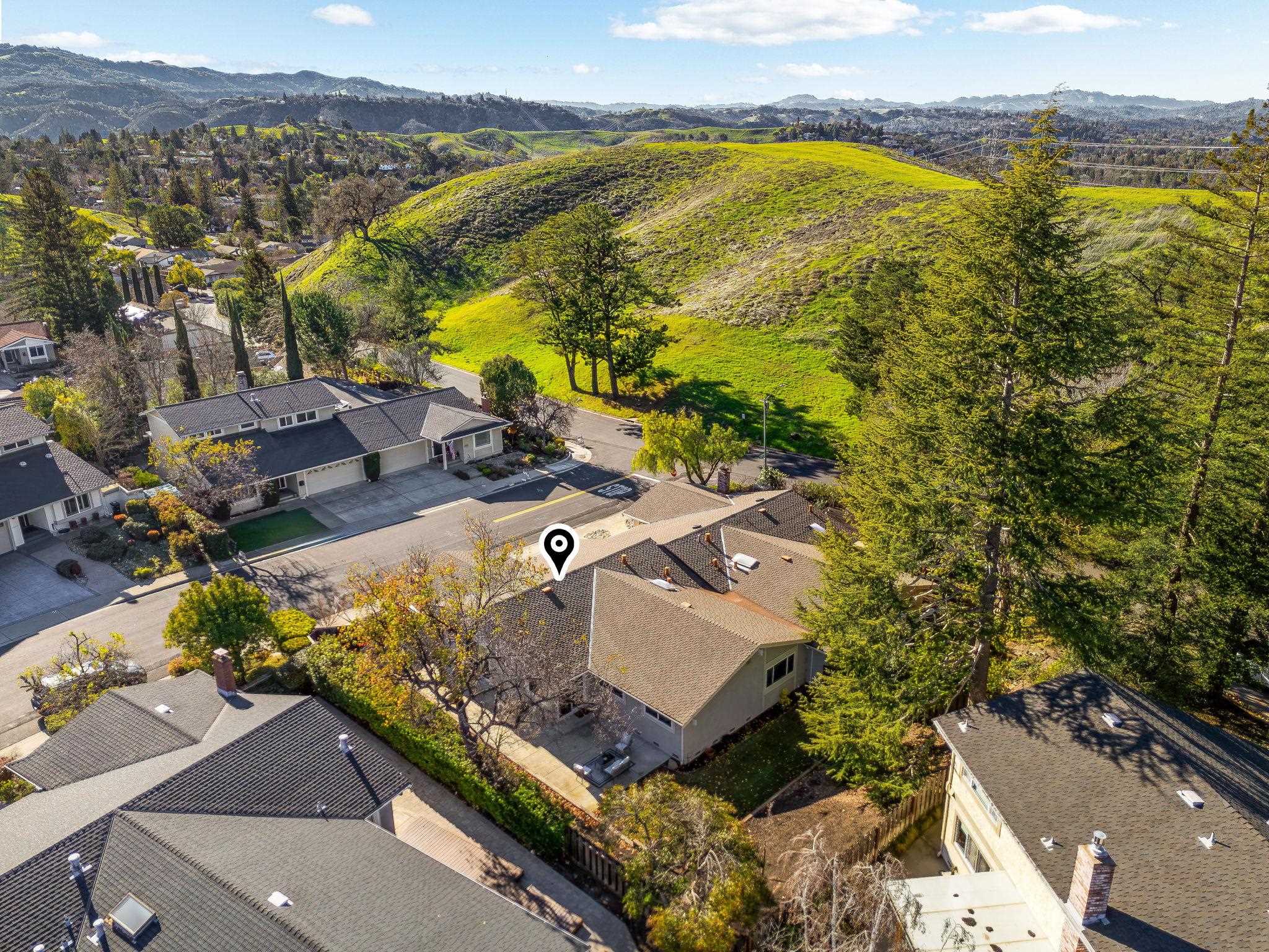 Detail Gallery Image 24 of 30 For 2114 Londonderry Ct, Walnut Creek,  CA 94596 - 3 Beds | 2 Baths
