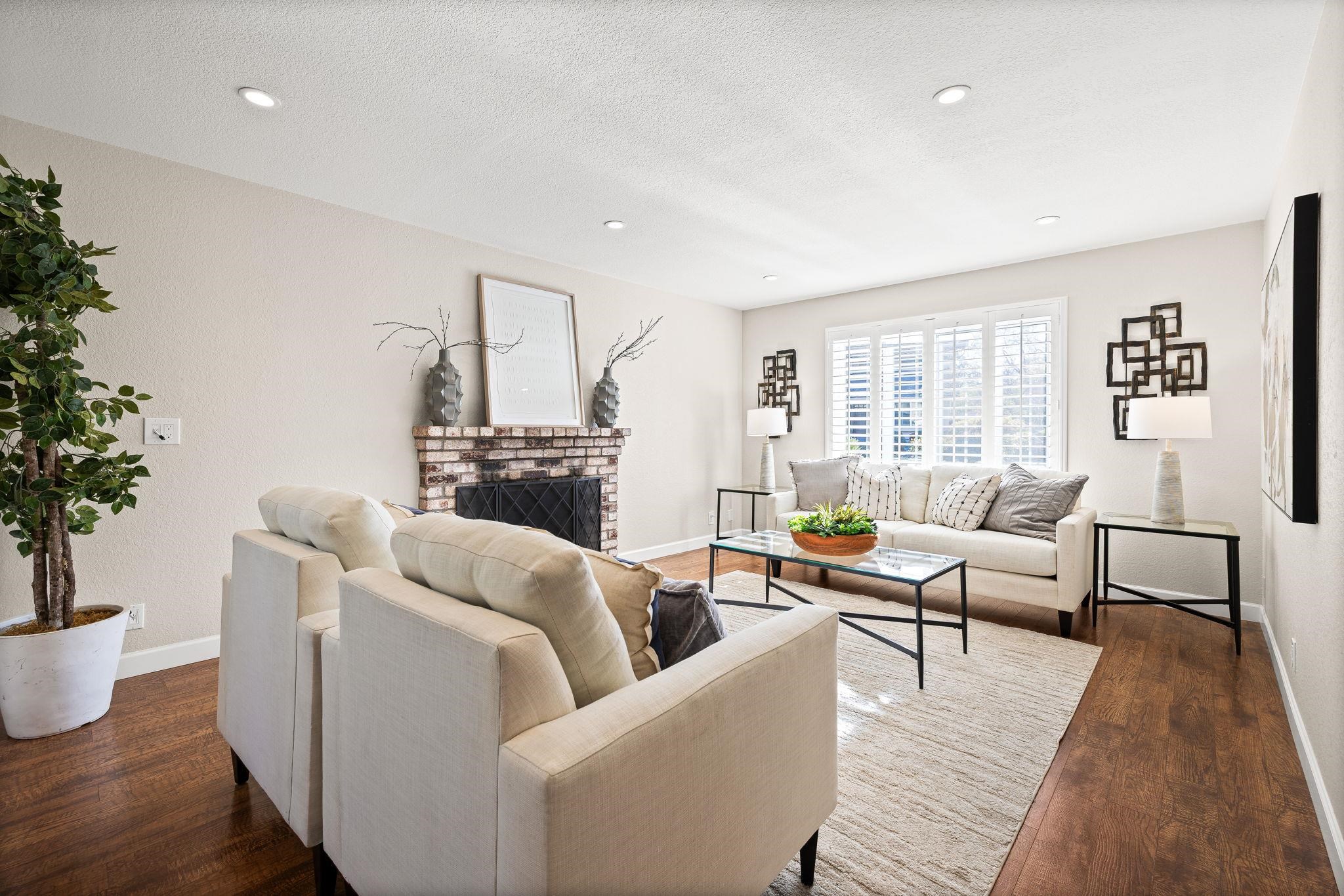 Detail Gallery Image 4 of 30 For 2114 Londonderry Ct, Walnut Creek,  CA 94596 - 3 Beds | 2 Baths