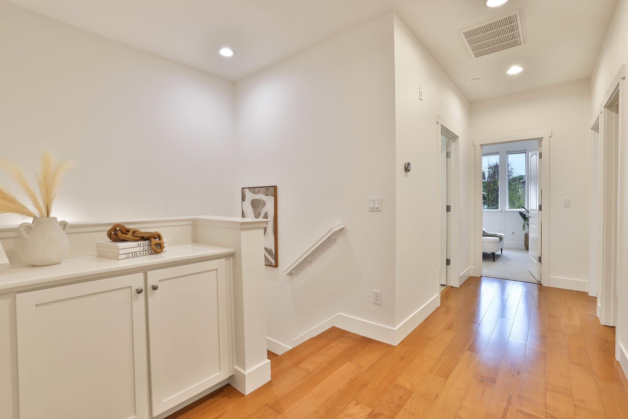 Detail Gallery Image 24 of 30 For 2574 Alvin St, Mountain View,  CA 94043 - 3 Beds | 2/1 Baths