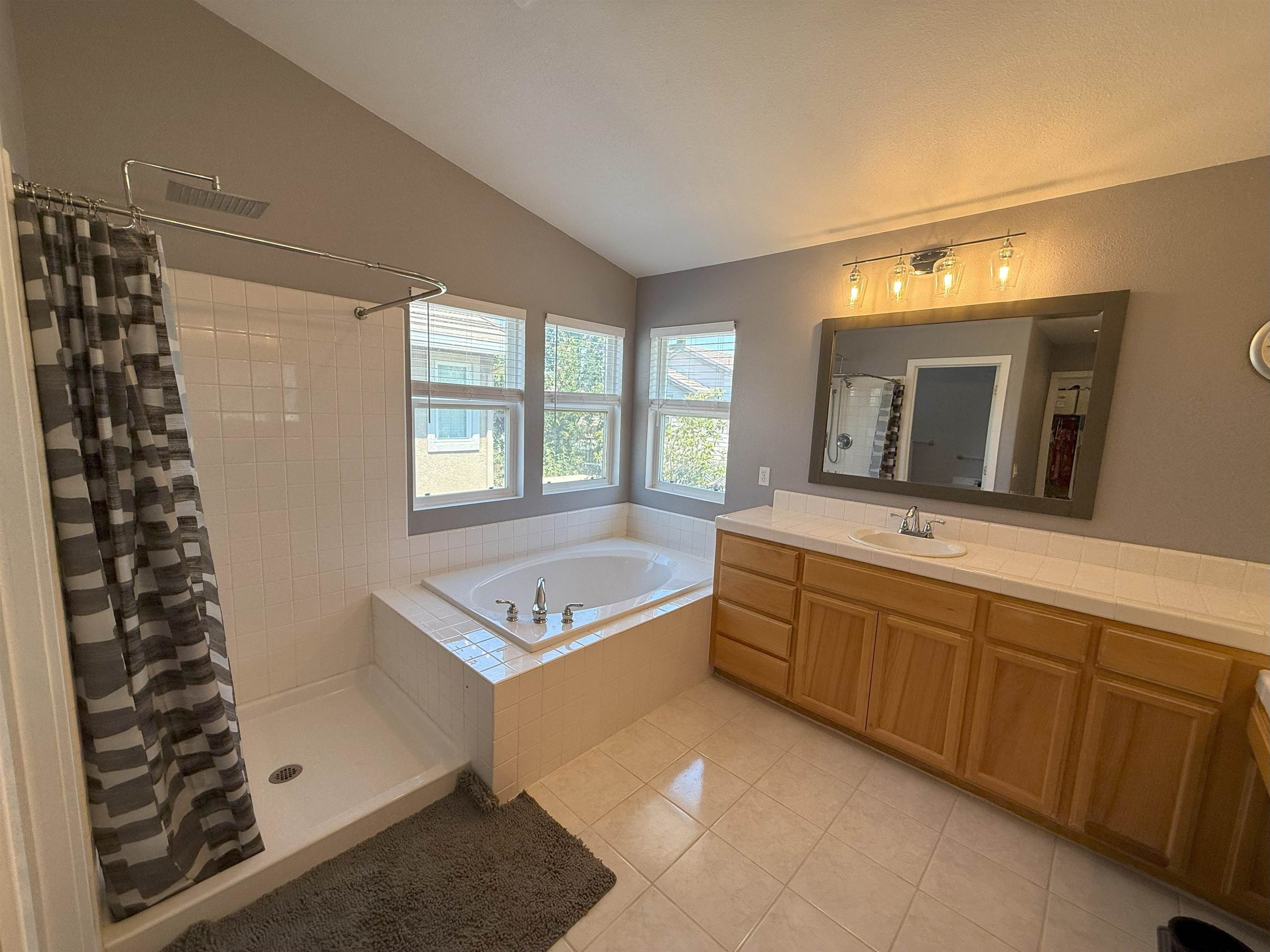 Detail Gallery Image 24 of 40 For 895 Boltzen Ct, Brentwood,  CA 94513 - 4 Beds | 2/1 Baths