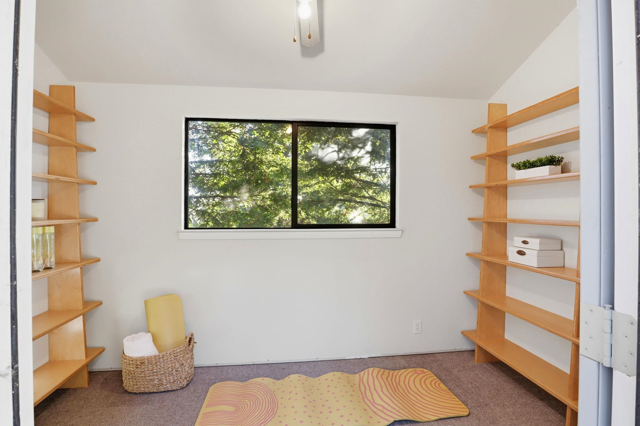 Detail Gallery Image 32 of 54 For 4 Corte Santa Clara, Moraga,  CA 94556 - 4 Beds | 3 Baths