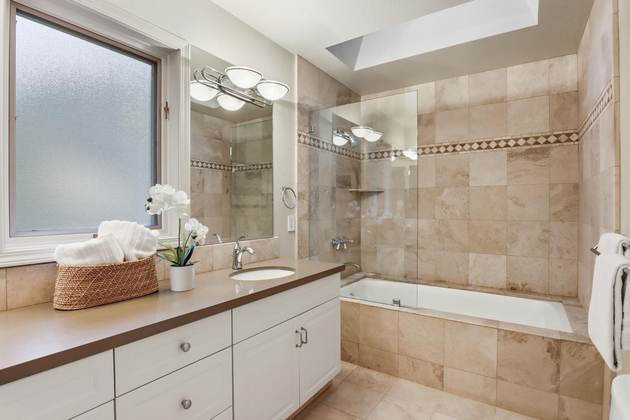 Detail Gallery Image 35 of 54 For 4 Corte Santa Clara, Moraga,  CA 94556 - 4 Beds | 3 Baths