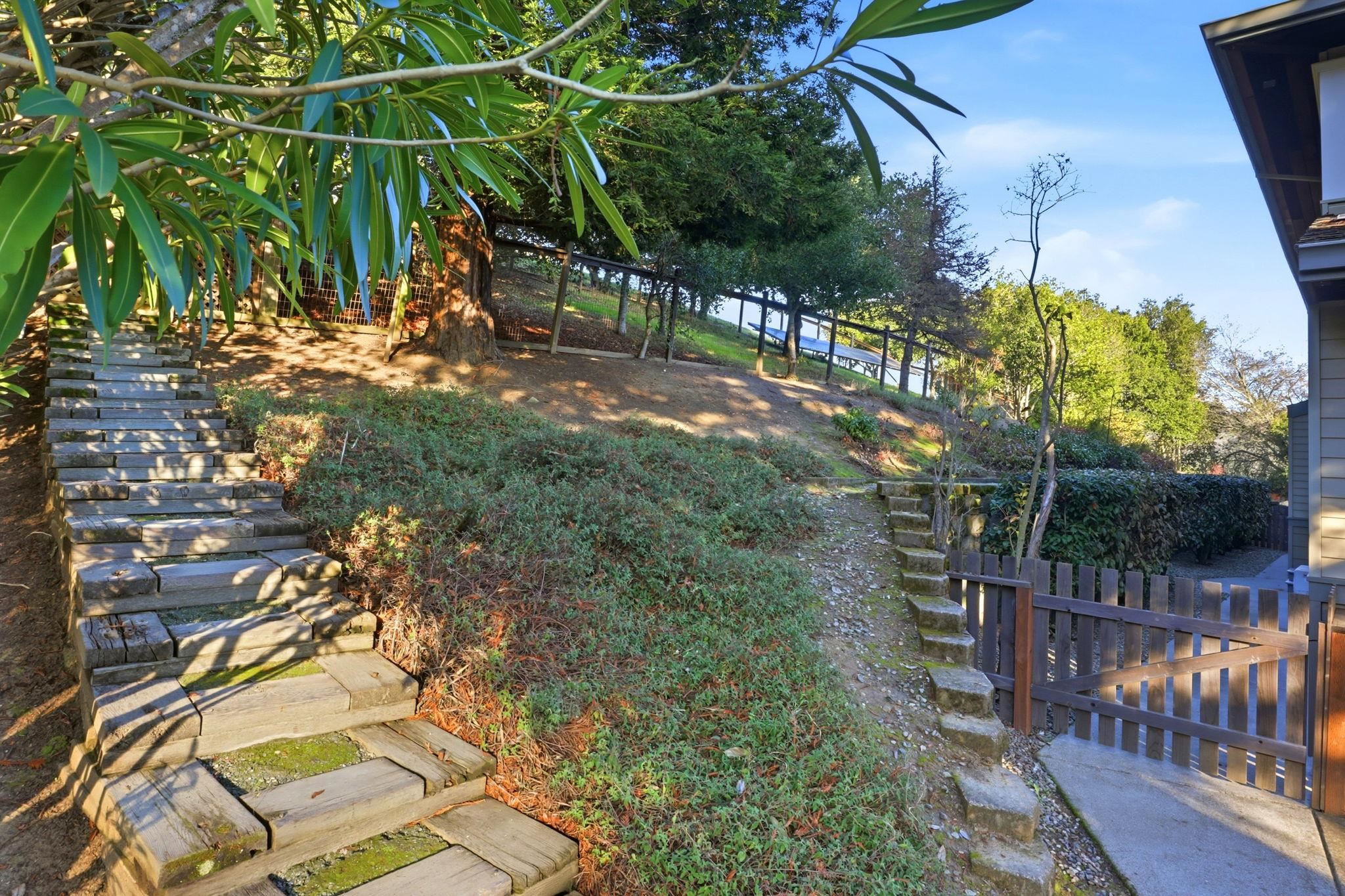 Detail Gallery Image 47 of 54 For 4 Corte Santa Clara, Moraga,  CA 94556 - 4 Beds | 3 Baths