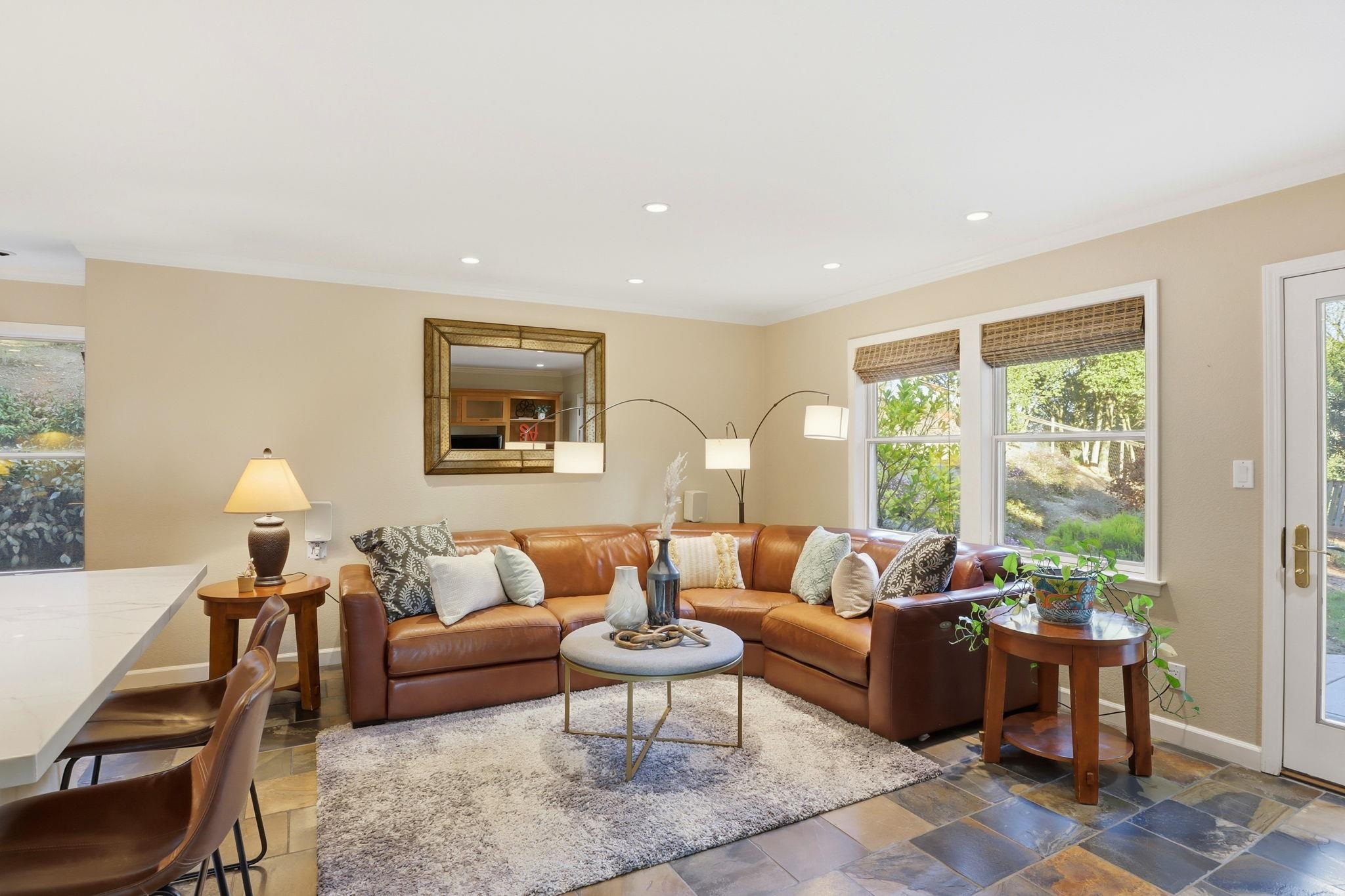 Detail Gallery Image 10 of 54 For 4 Corte Santa Clara, Moraga,  CA 94556 - 4 Beds | 3 Baths