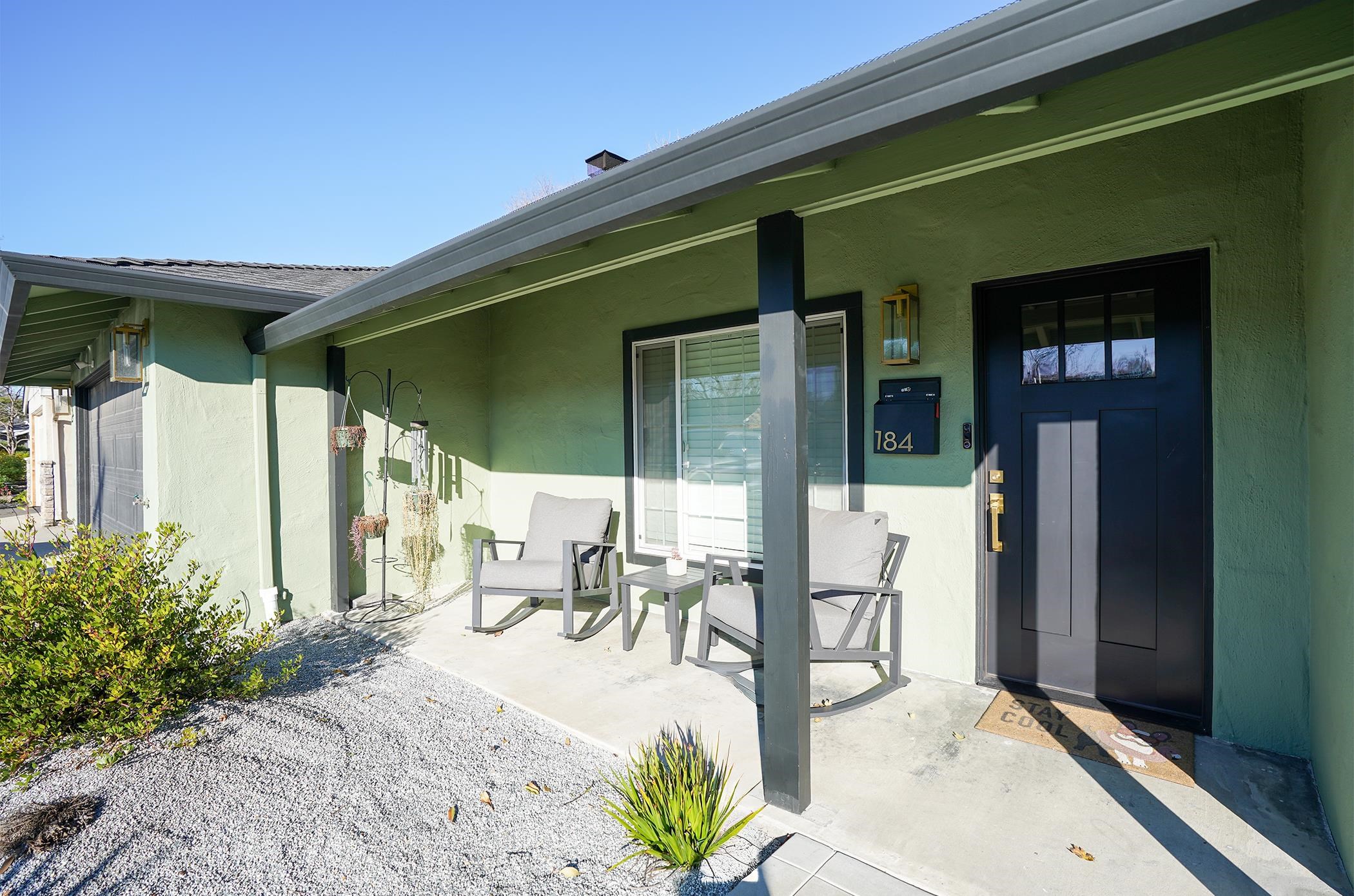 Detail Gallery Image 2 of 30 For 184 Hazel Drive, Pleasant Hill,  CA 94523 - 3 Beds | 2 Baths